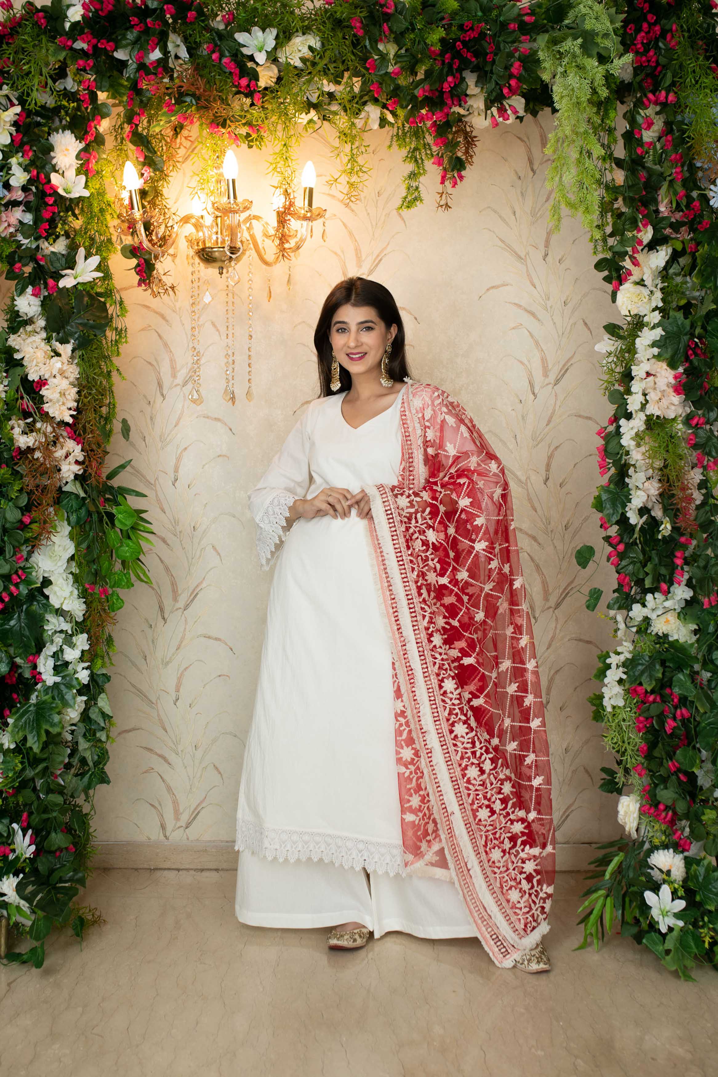 Women's White Kurta With Red Thread Work Dupatta - Label Shaurya Sanadhya