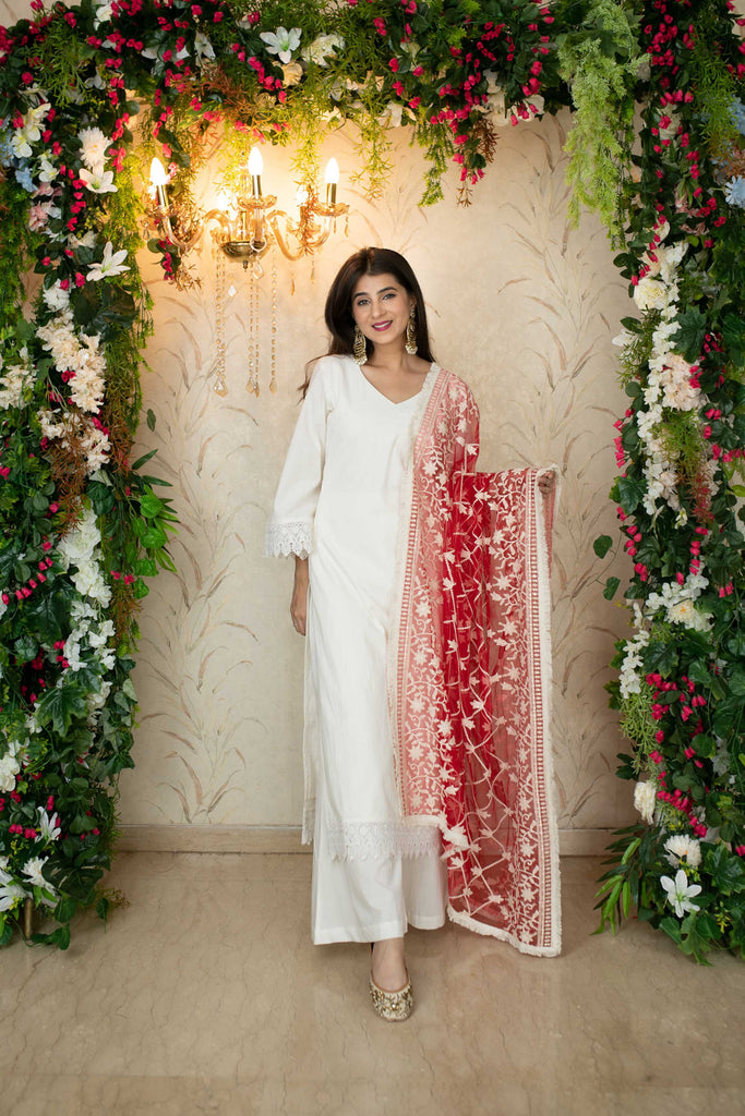 Women's White Kurta With Red Thread Work Dupatta