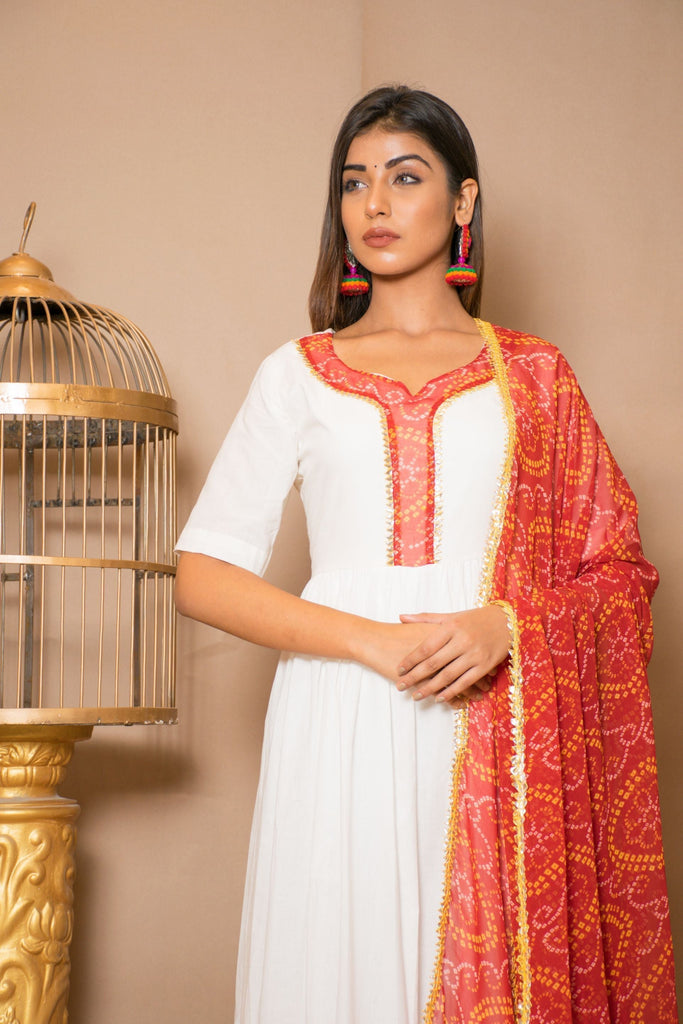 Women's White And Red  Anarkali Suit Set (3Pc Set)