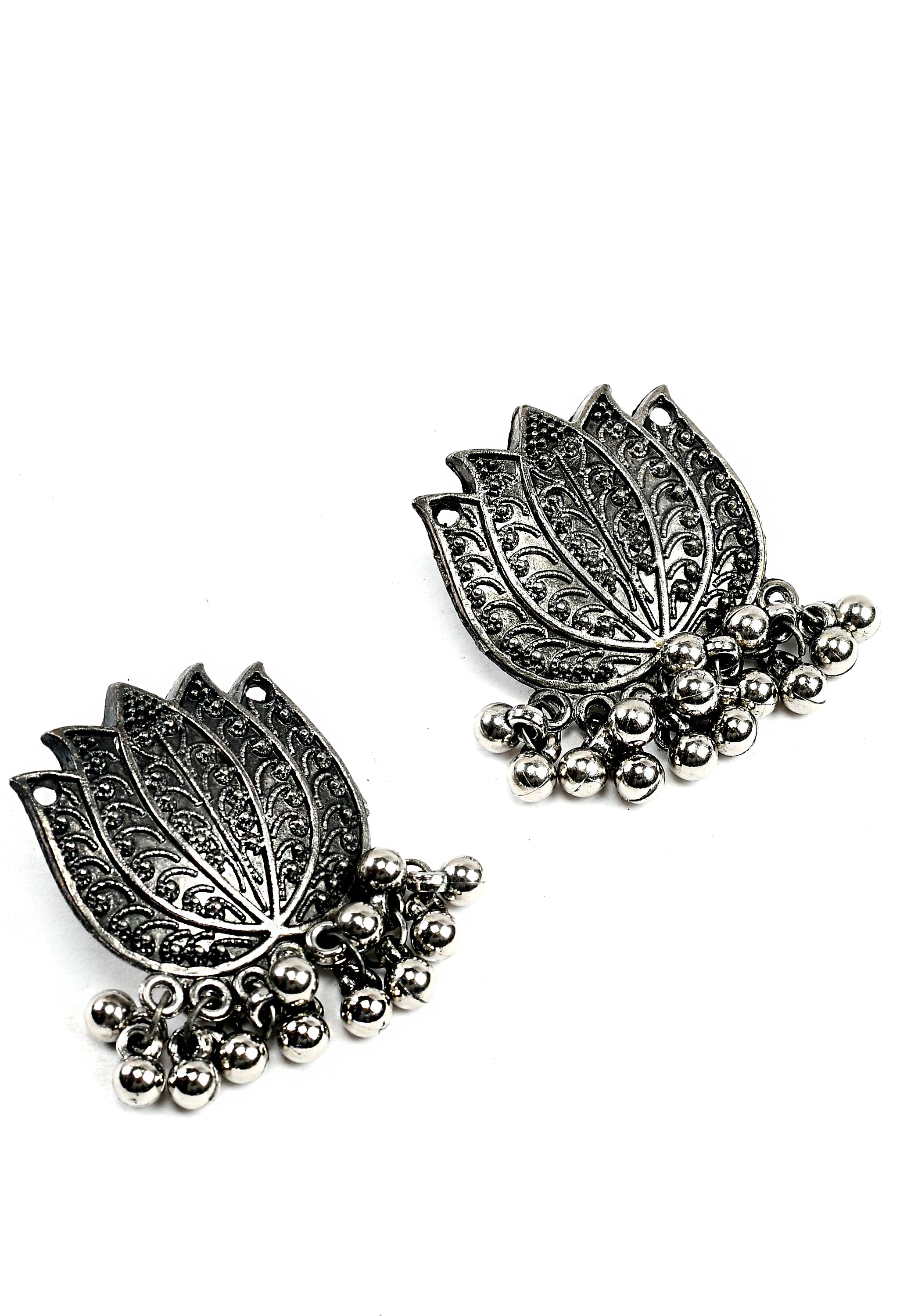 Women's Silver Colour Oxidised Nackace And Earring With Lotus Design - Tehzeeb