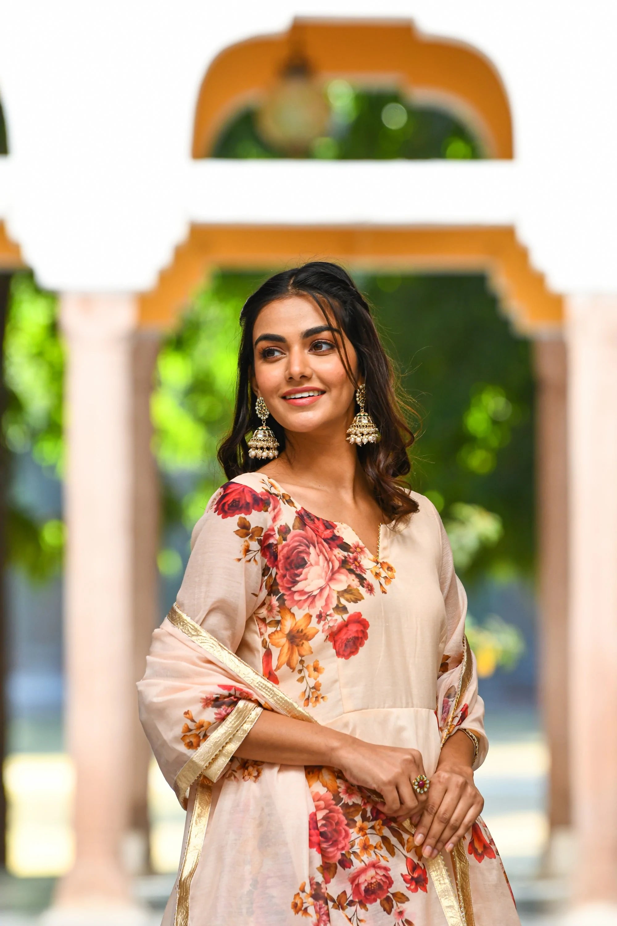 Women's Cream Floral Anarkali Kurta Set With Dupatta - Saras Th