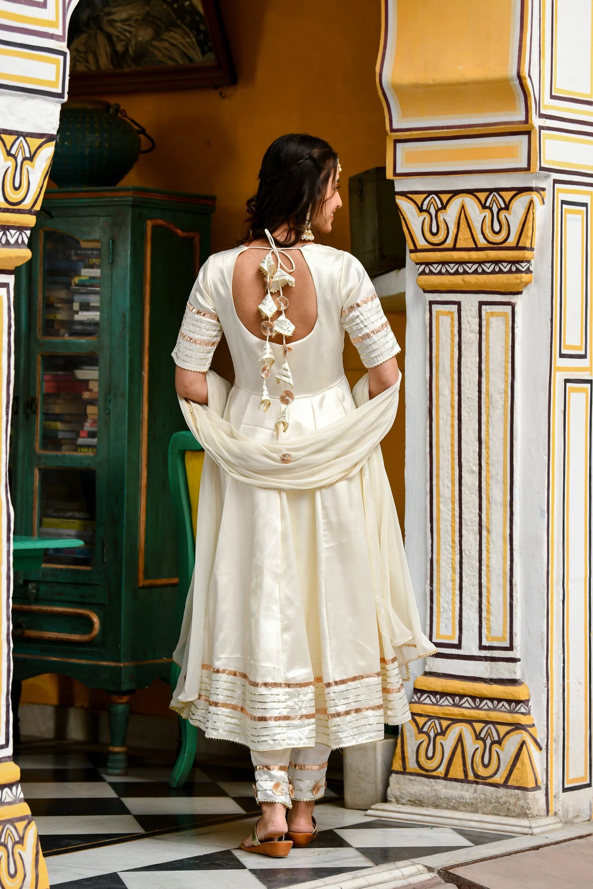 Women's Anarkali White Suit- 3Pc Set - Saras The Label
