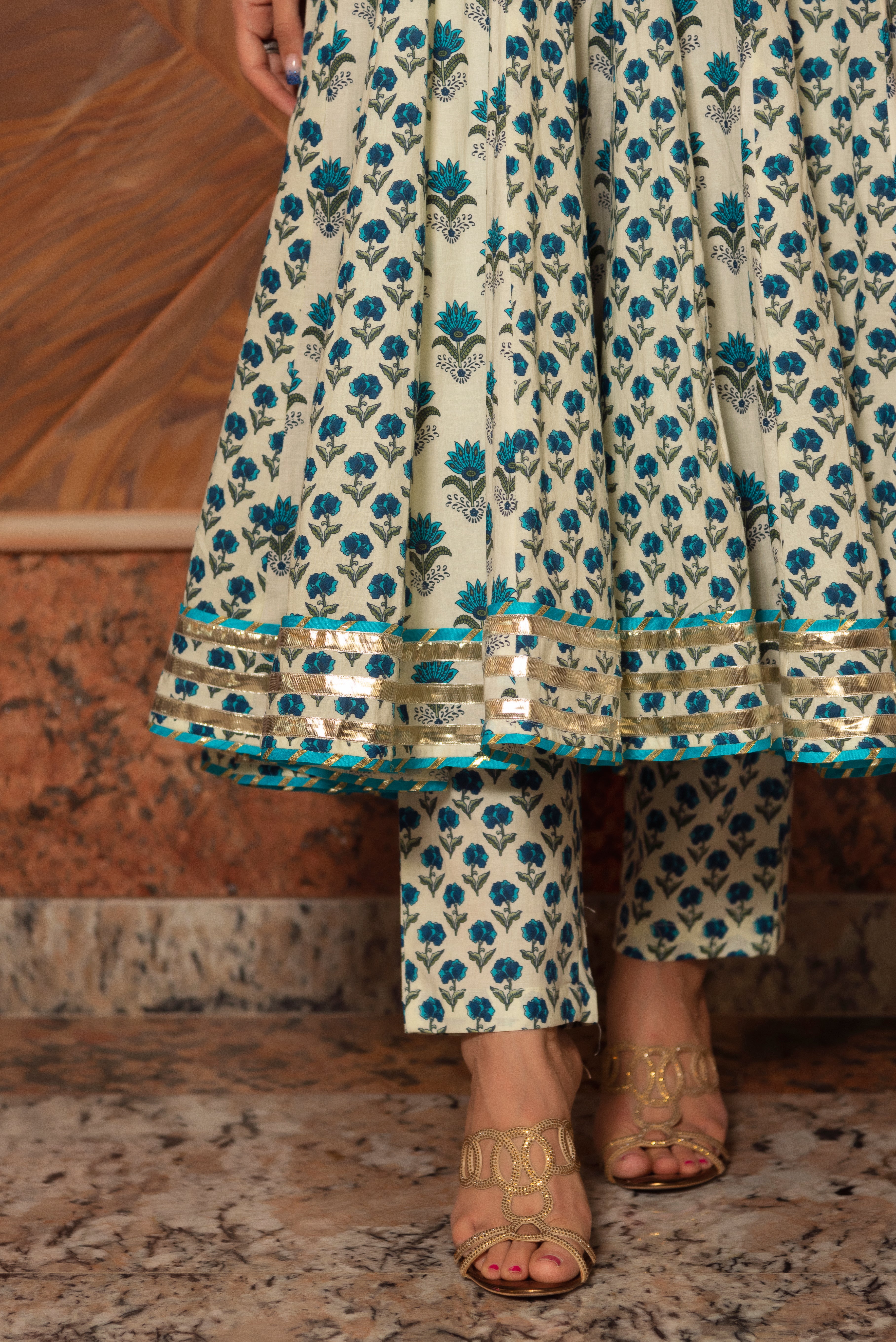Women's Paisely Cotton Kalidaar Anarkali Set  - Pomcha Jaipur