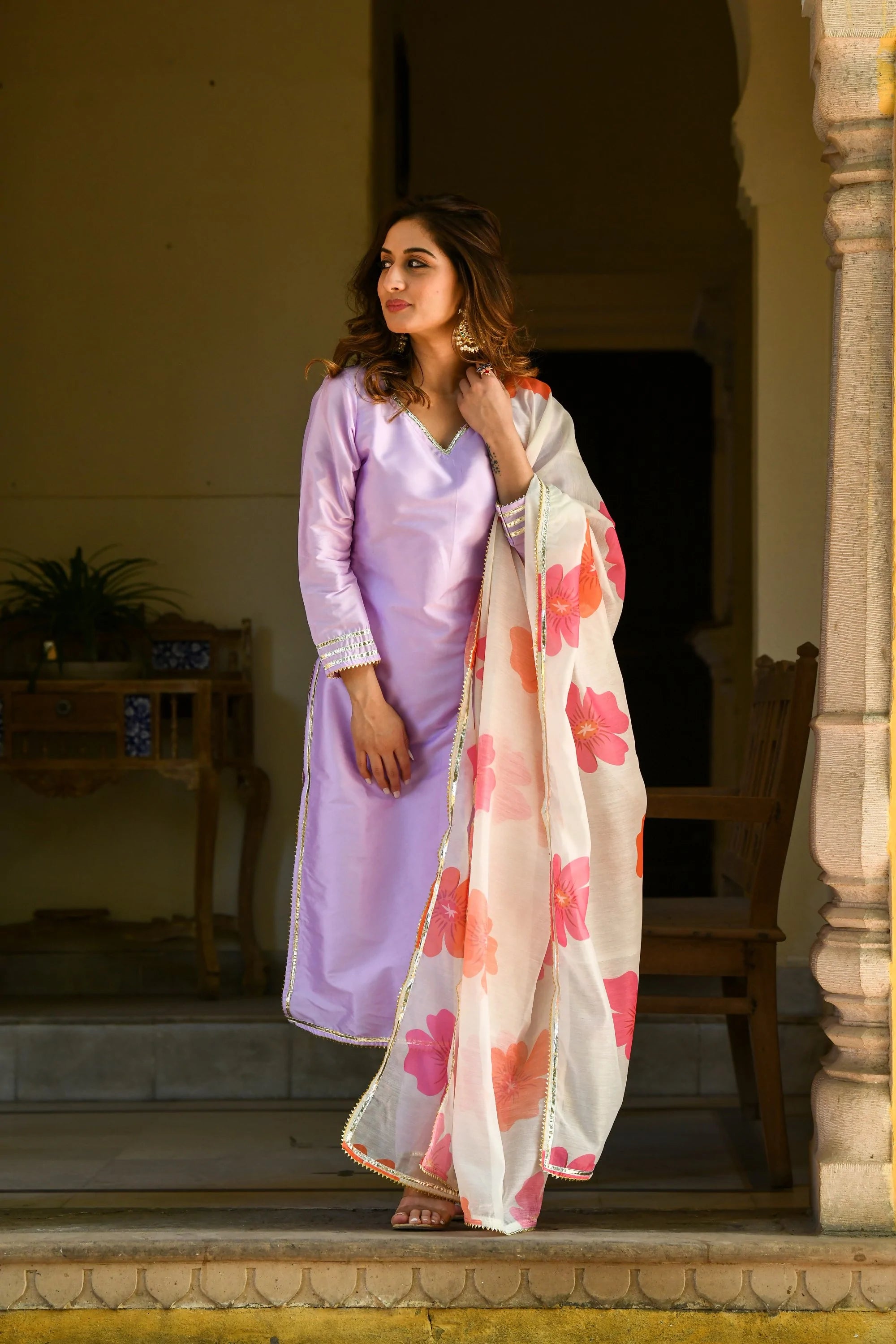 Women's Purple Suit Set With Floral Dupatta- (3Pcs) - Saras The Label
