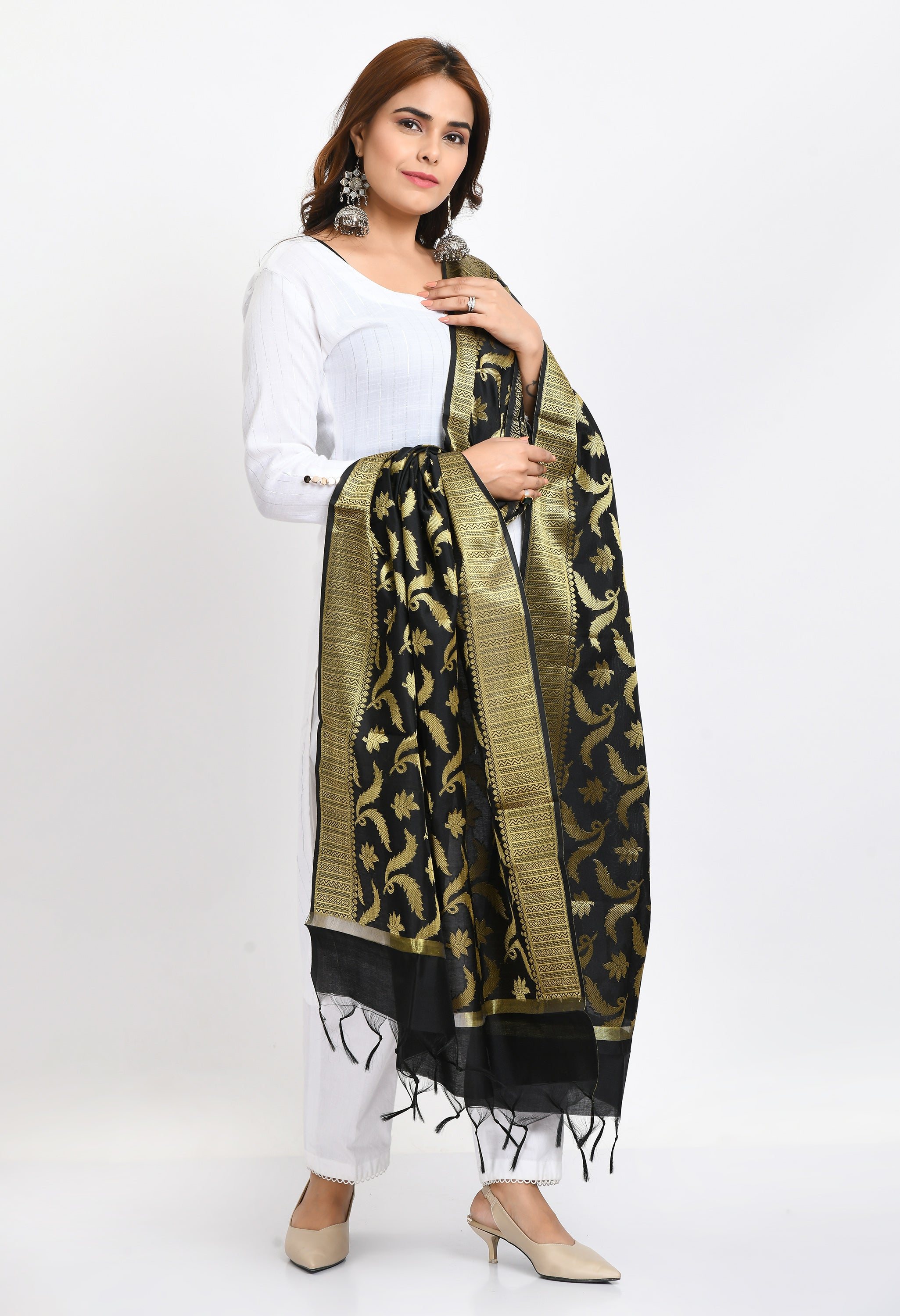 Women's Banarsi Silk Floral Woven Design Black Dupatta - Moeza
