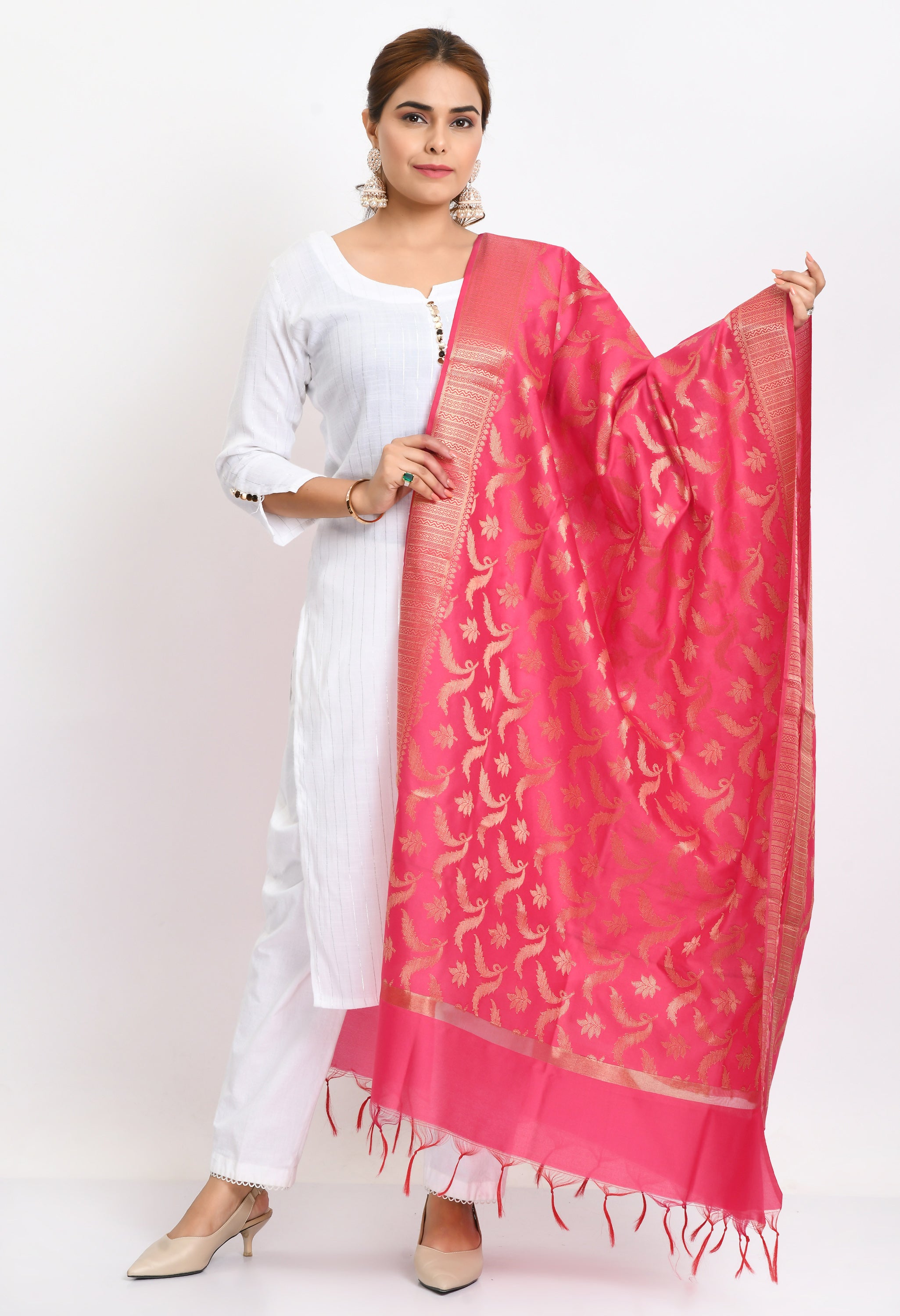 Women's Banarsi Silk Floral Woven Design Pink Dupatta - Moeza