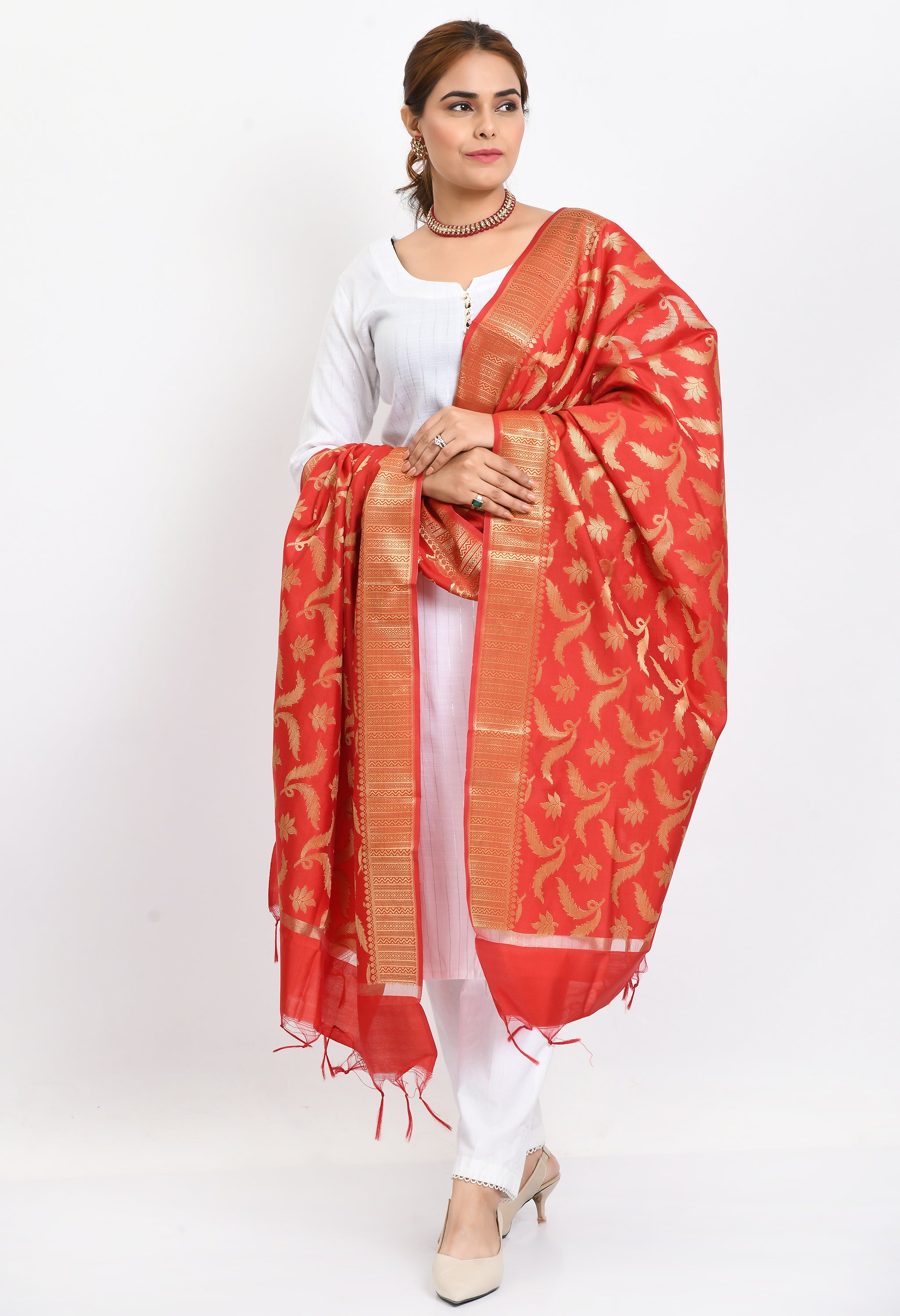 Women's Banarsi Silk Floral Woven Design Red Dupatta - Moeza