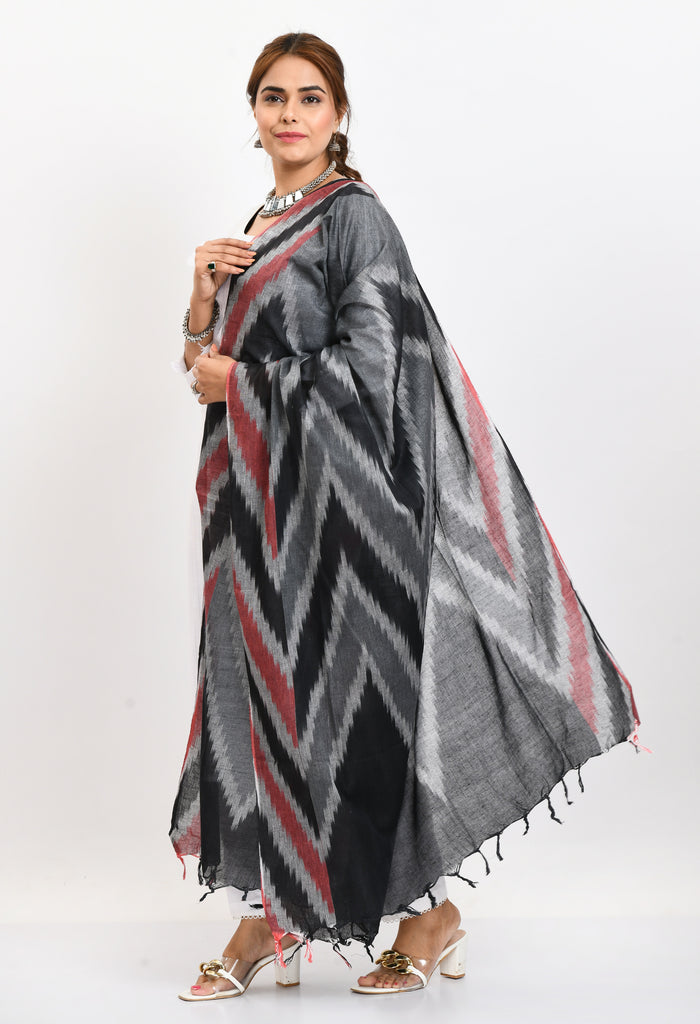 Women's Handloom Cotton Ikkat Maroon/Black Dupatta