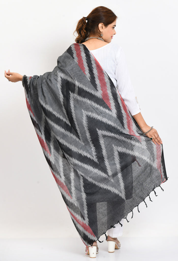 Women's Handloom Cotton Ikkat Maroon/Black Dupatta