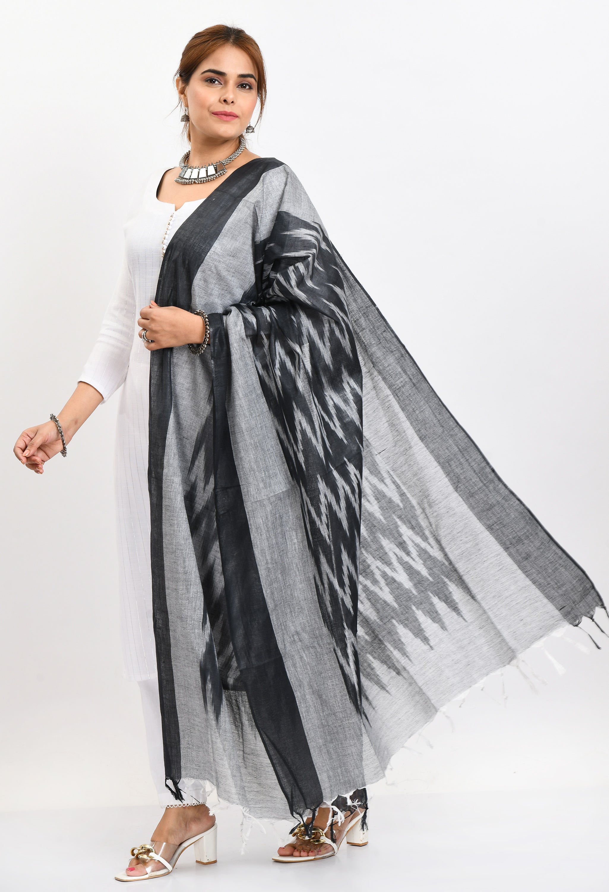 Women's Handloom Cotton Ikkat Black Dupatta - Moeza