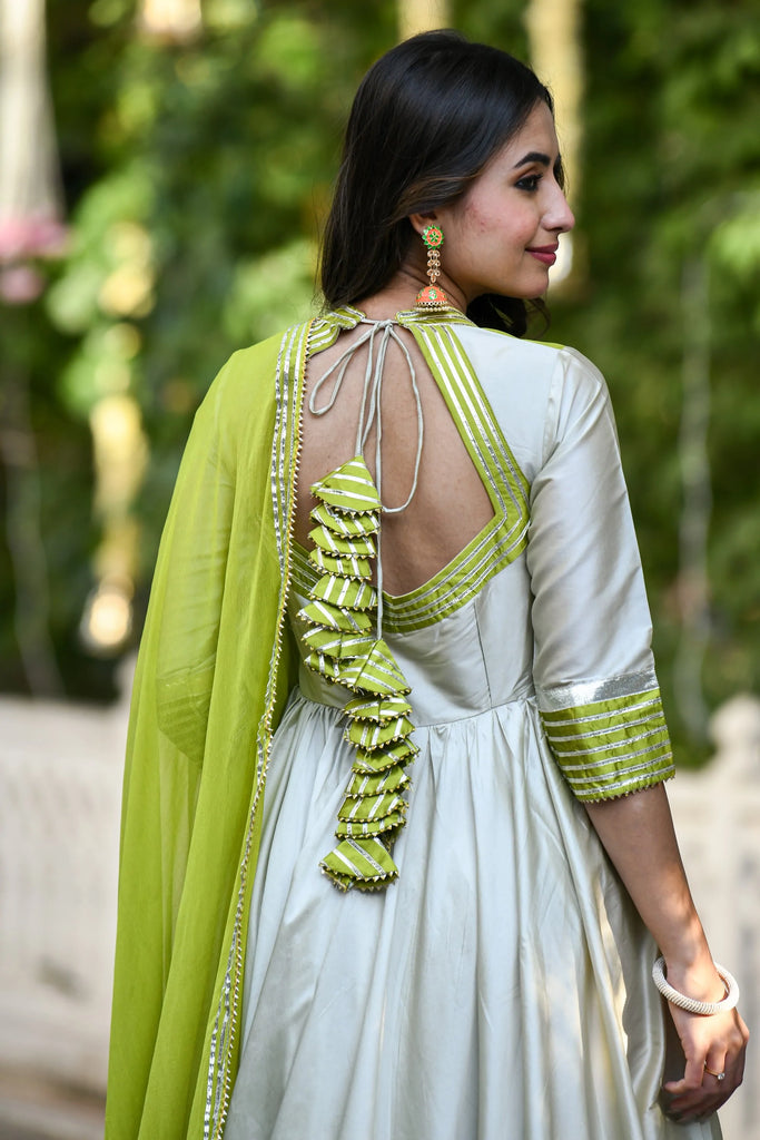 Women's White Anarkali Gown With Dupatta - (2Pcs)