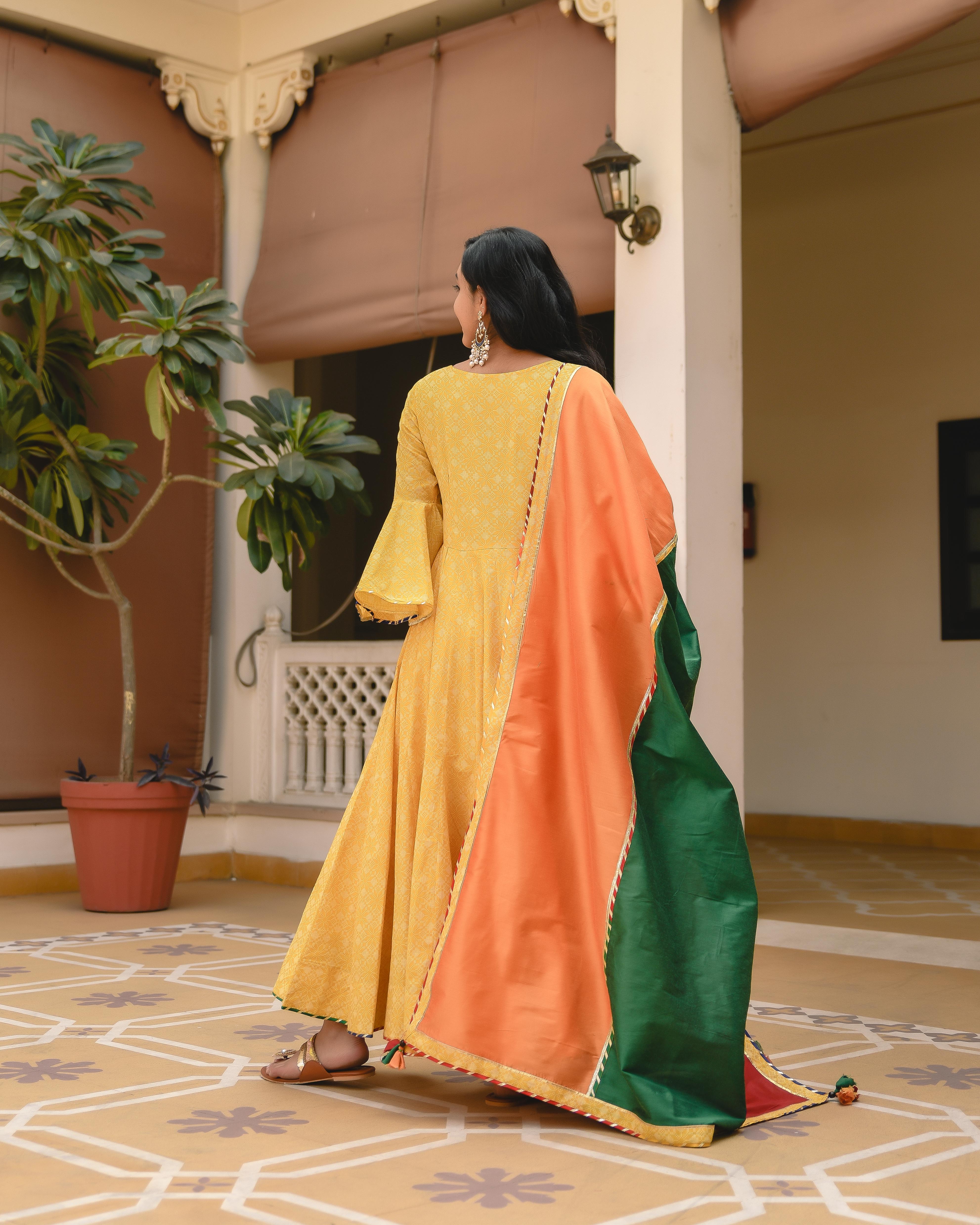 Women's Medallion Yellow Anarkali Set - Indian Virasat