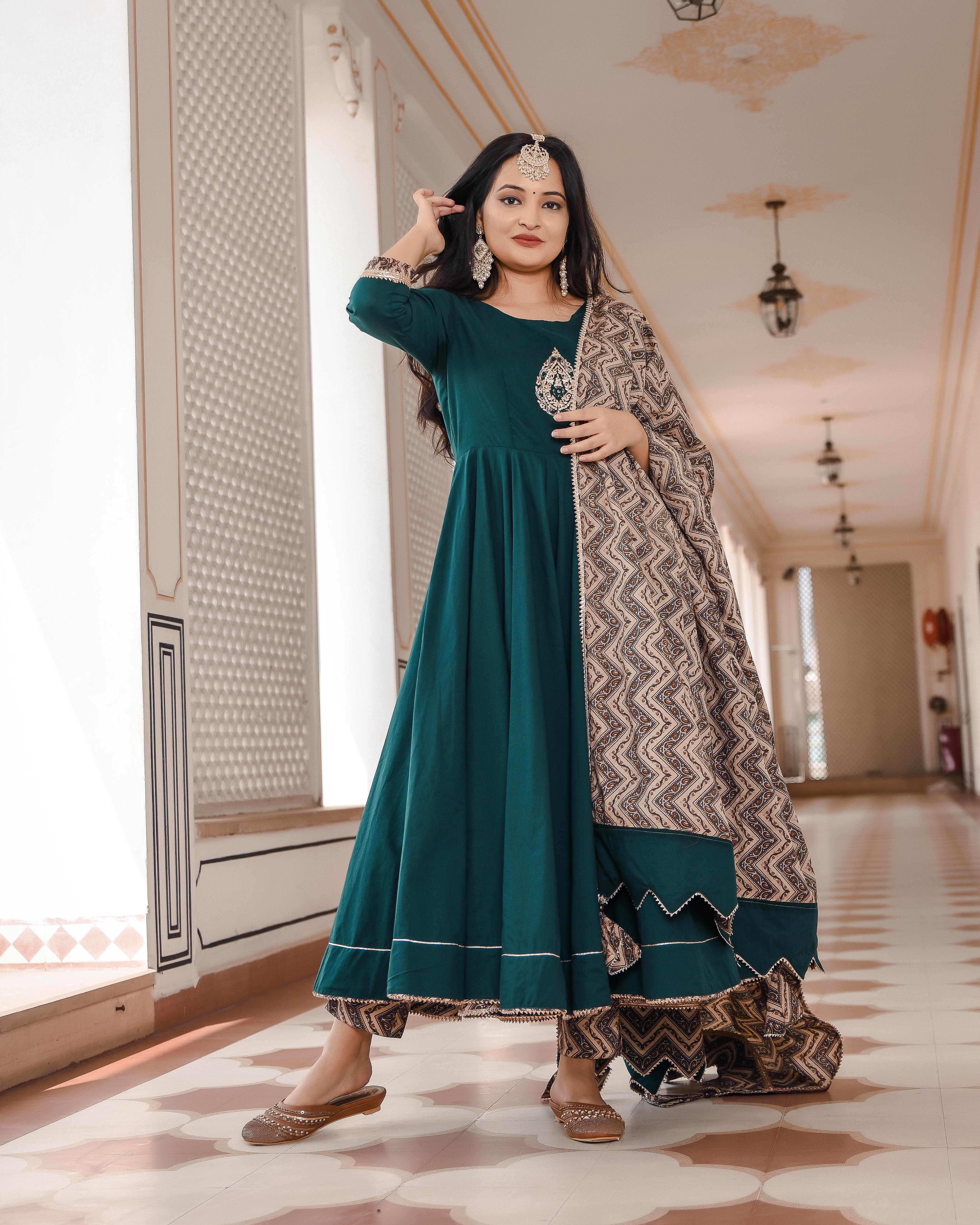 Women's Munga Green Pittan work Anarkali Suit Set - Indian Virasat