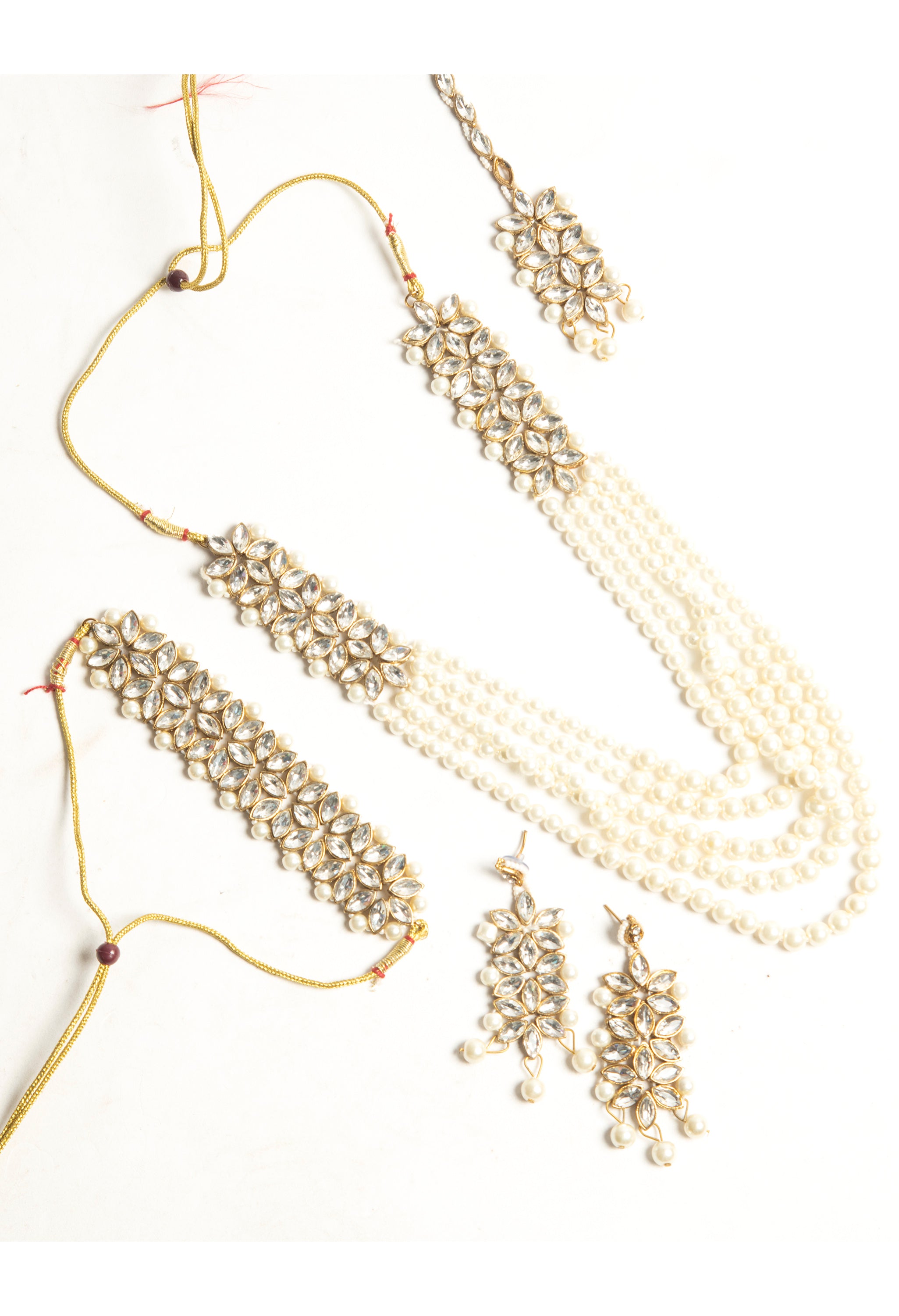 Women's White And Golden Colour Necklacechokar Earrings Nad Tika - Tehzeeb
