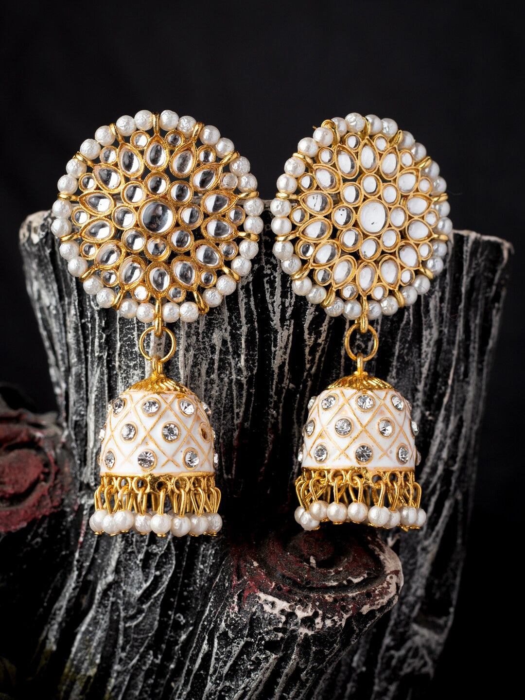 Women's White & Gold-Plated Kundan Dome Shaped Jhumkas Earrings - Morkanth