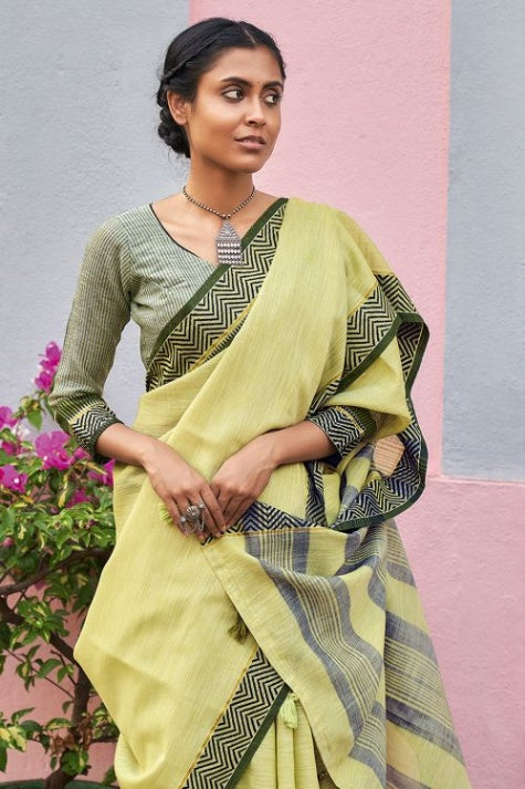 Women's Macaw Green Linen Saree - Karagiri