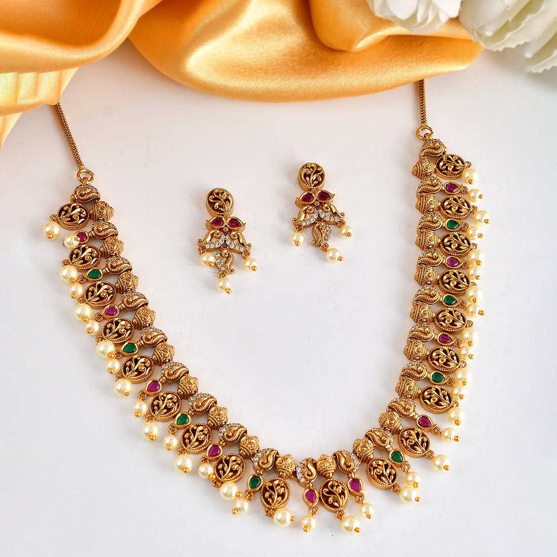 Women's Gold Opulence Traditional Necklace Set - Voylla