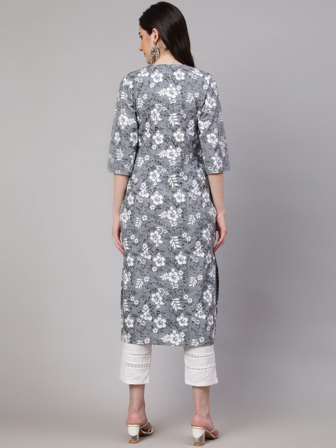 Women's Grey Ethnic Printed Straight Kurta With Three Quarter Sleeves - Nayo Clothing