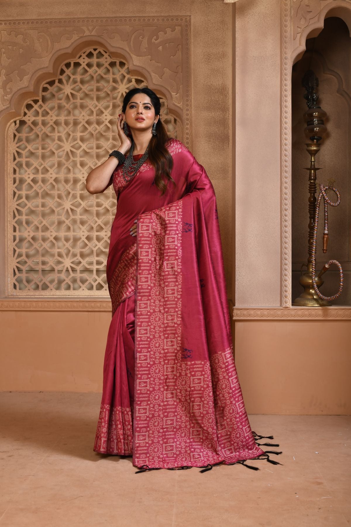 Women's Pink Woven Handloom Raw Silk Saree with Tassels - Vishnu Weaves