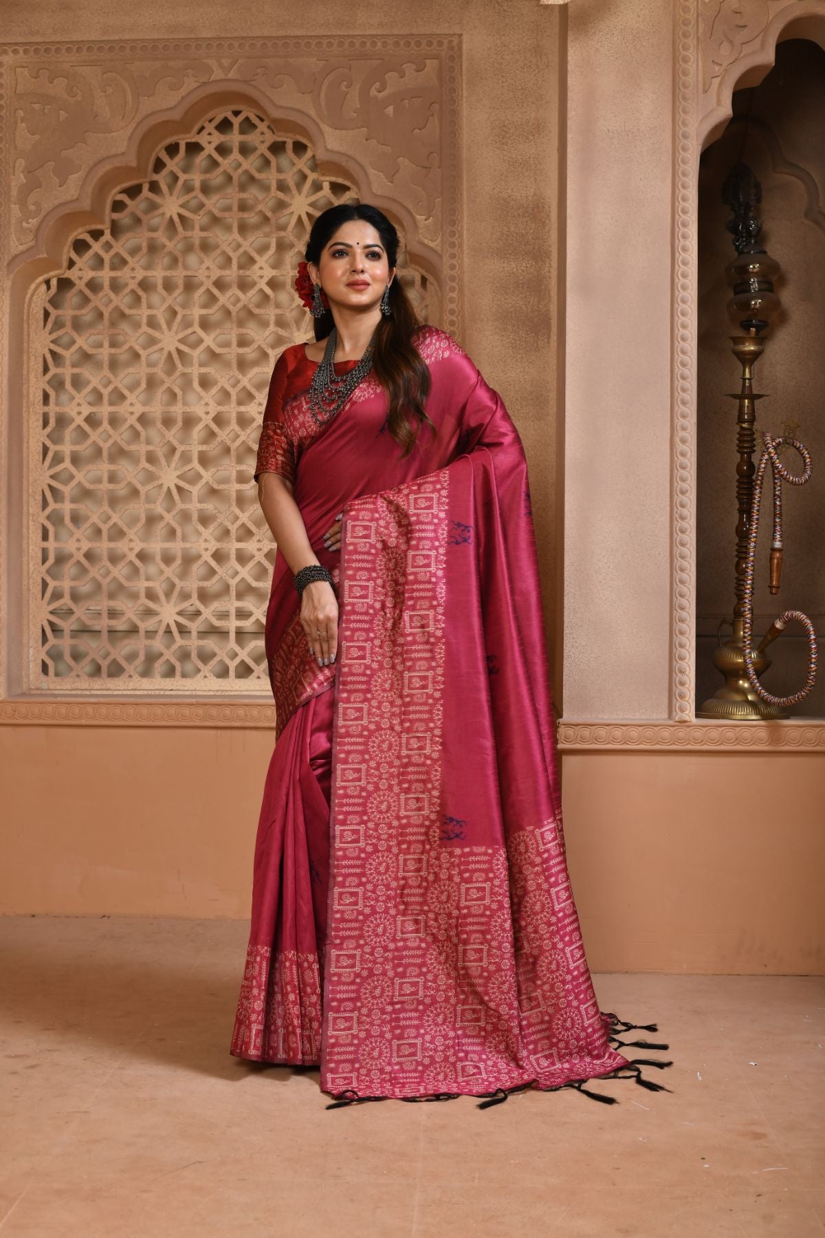 Women's Pink Woven Handloom Raw Silk Saree with Tassels - Vishnu Weaves