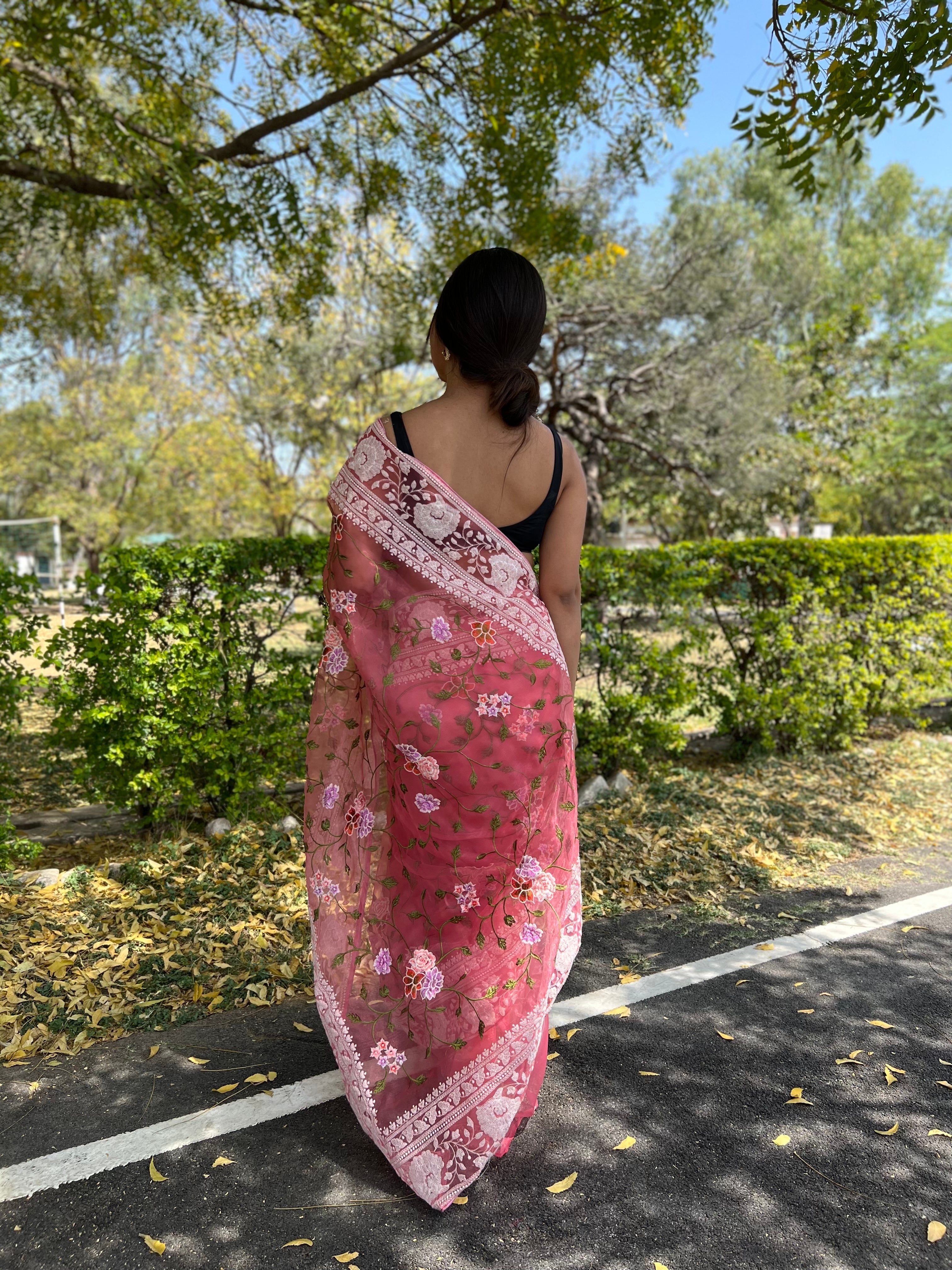 Women's Pink Viscose Threadwork Saree - VAMSEE