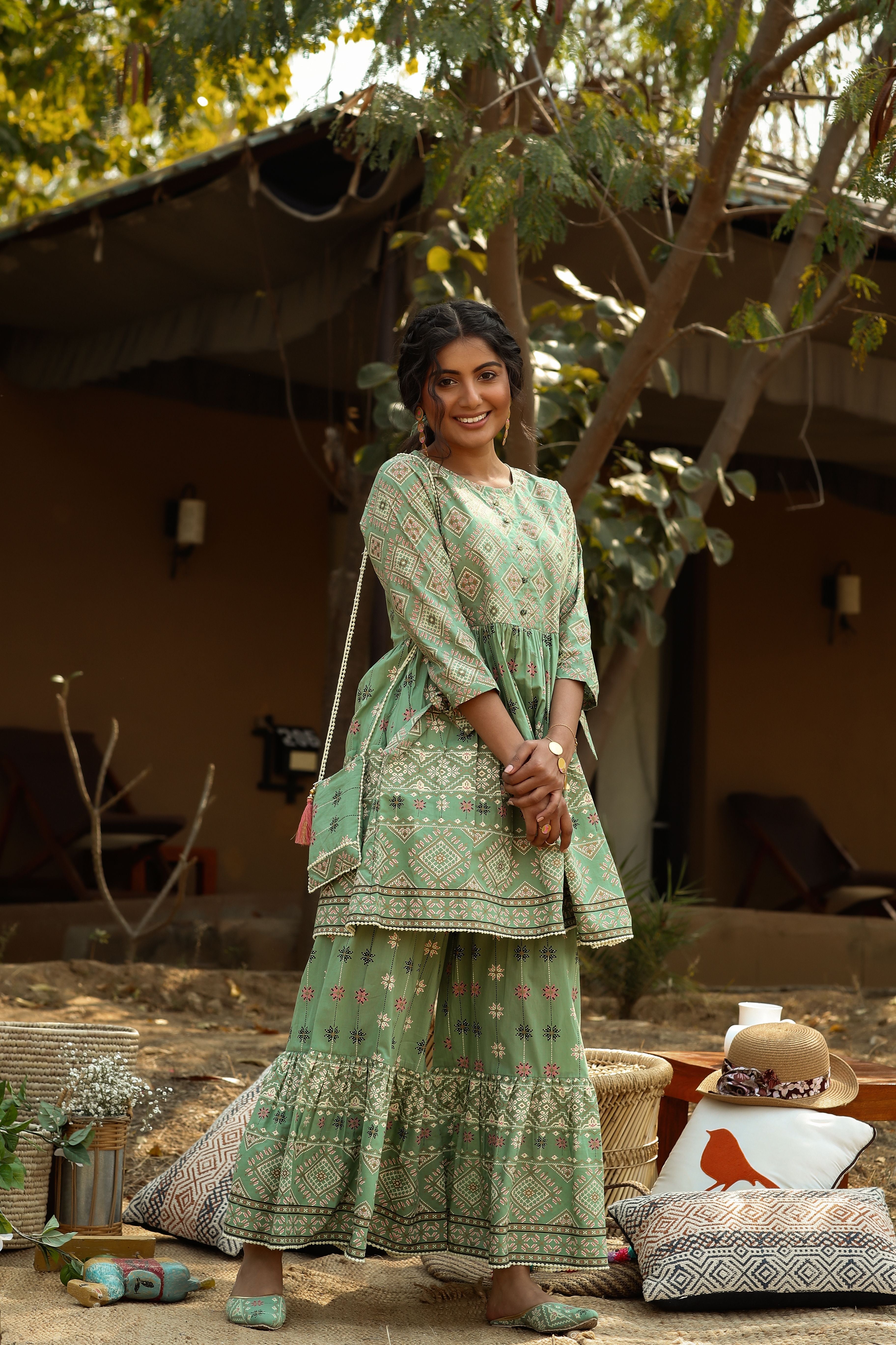 Women's Pistagreen Cambric Mexican Print Flared Tunic Sharara Set - Juniper