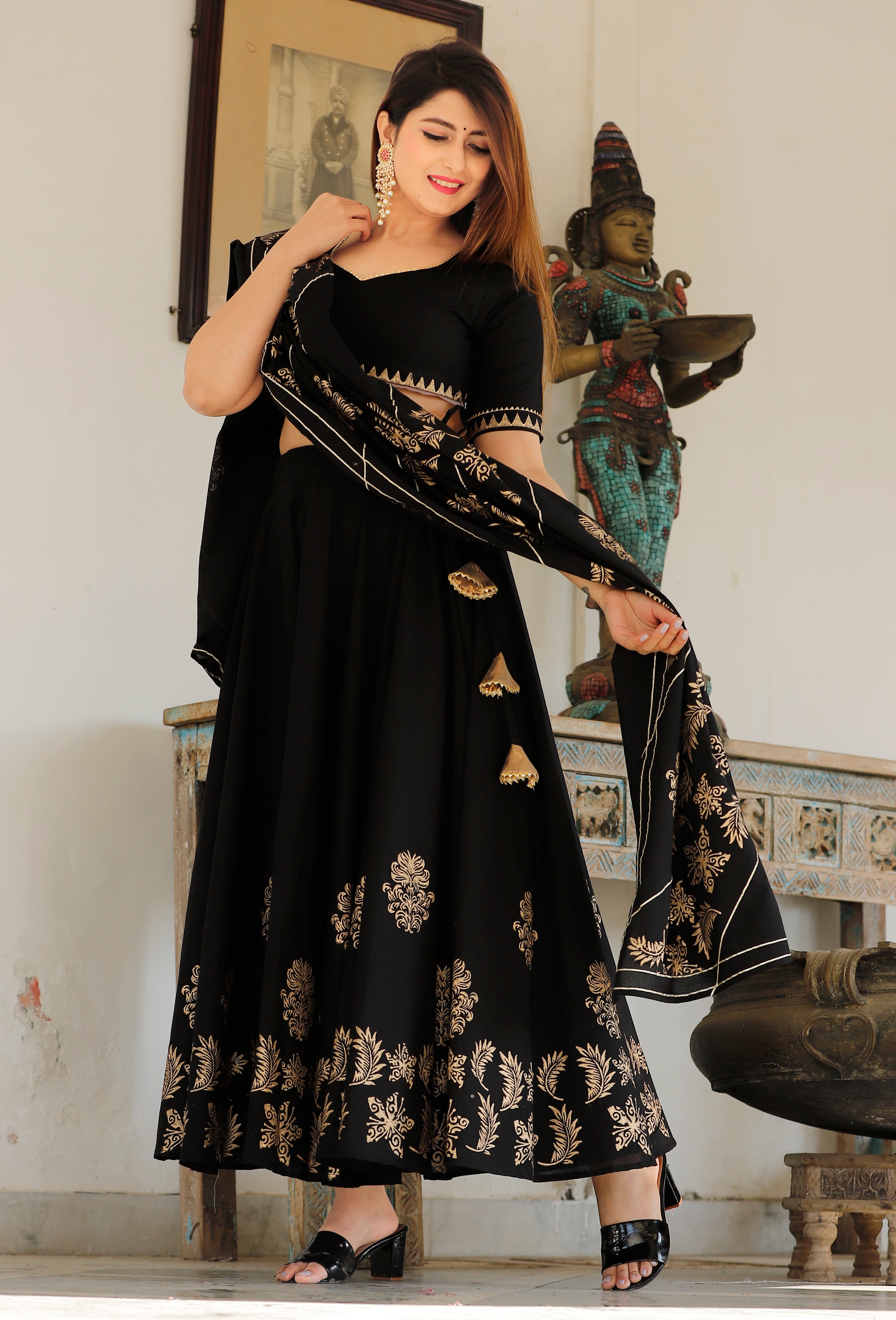 Women's Black Hand Block Lehenga Choli Set - Geeta Fashion