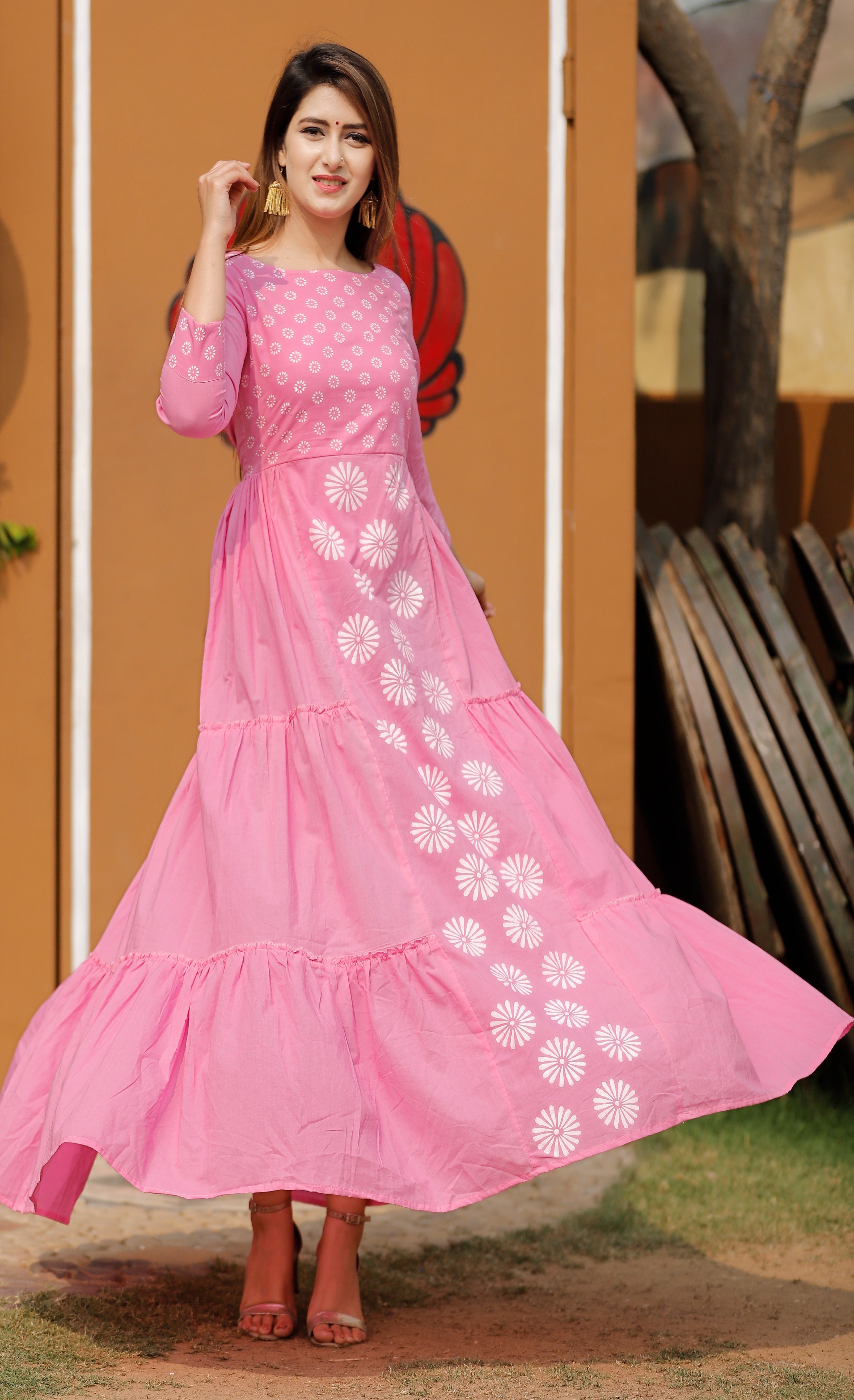 Women's Pink Hand Block Kurta With Dupatta - Geeta Fashion