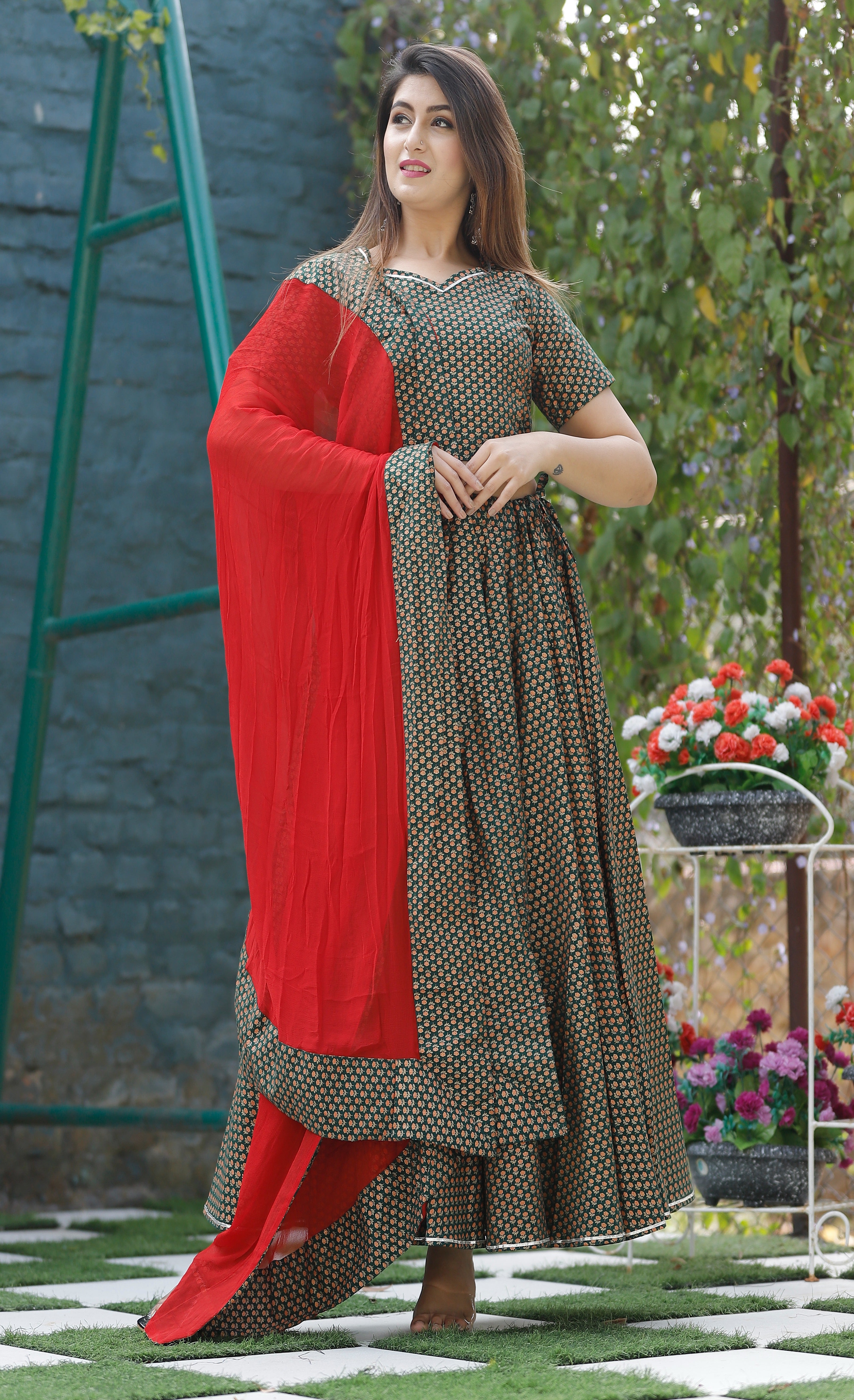 Women's Green Floarl Lehenga Choli Set - Geeta Fashion