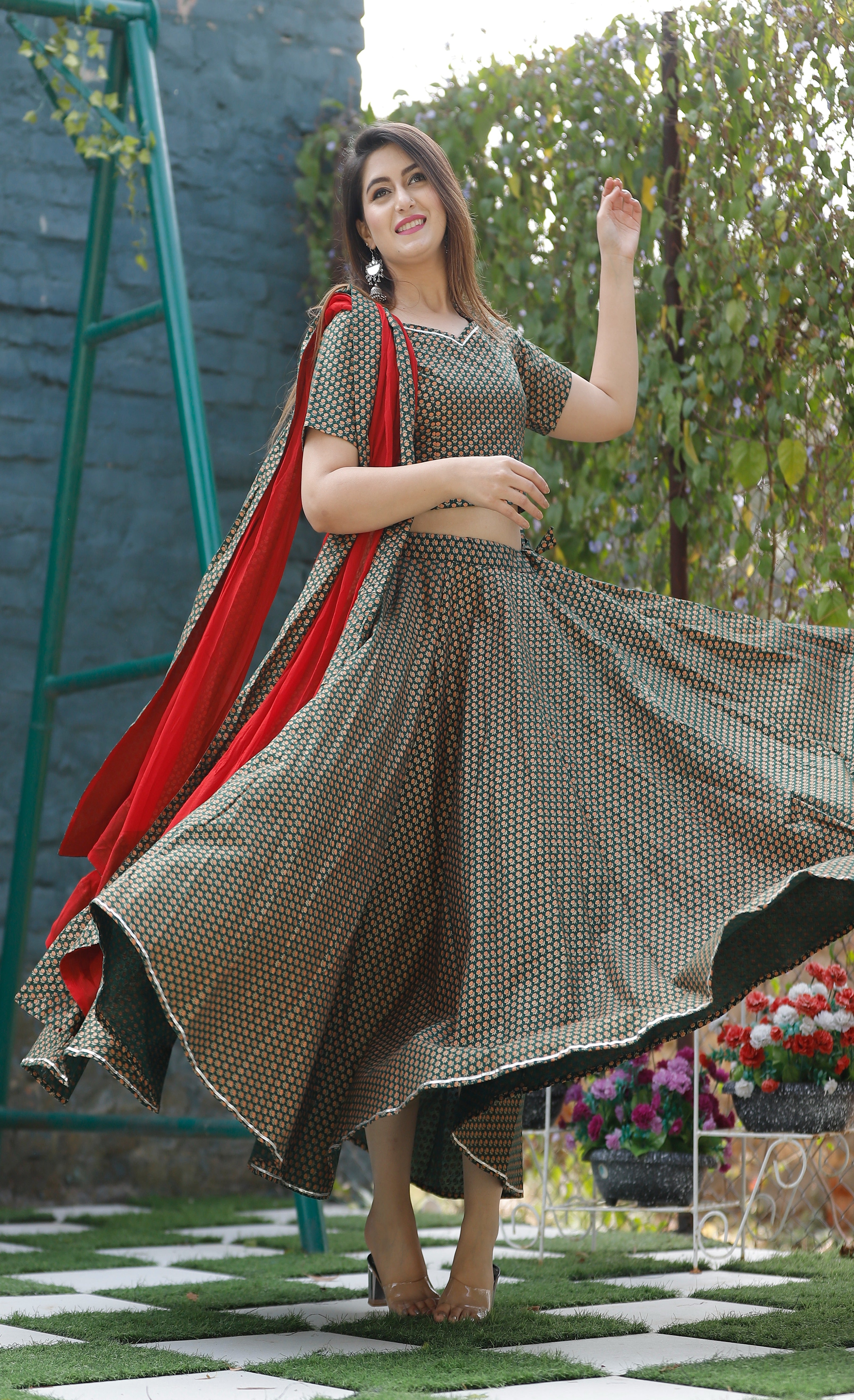 Women's Green Floarl Lehenga Choli Set - Geeta Fashion