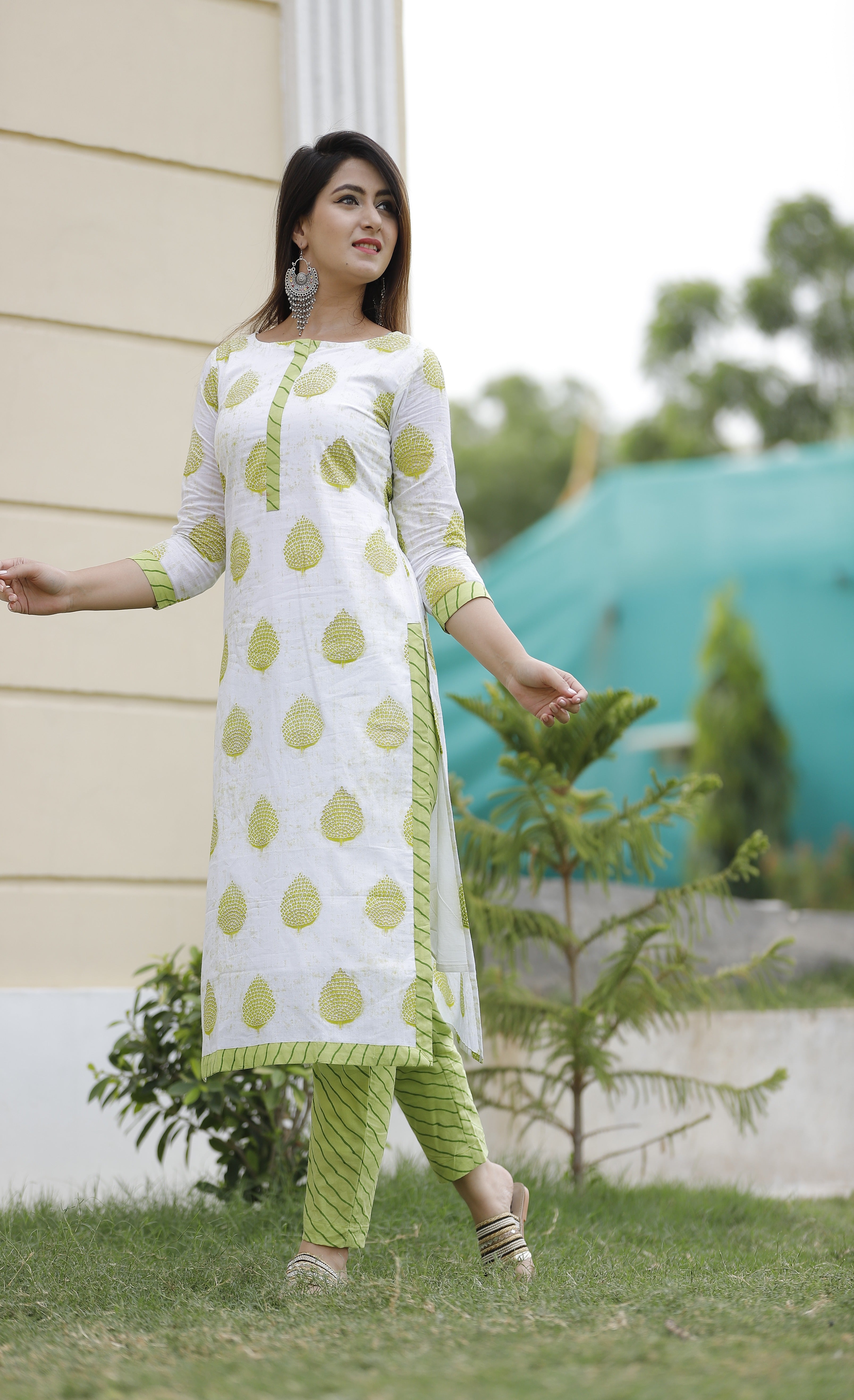 Women's Green Block Printed Kurta Pant Set - Geeta Fashion