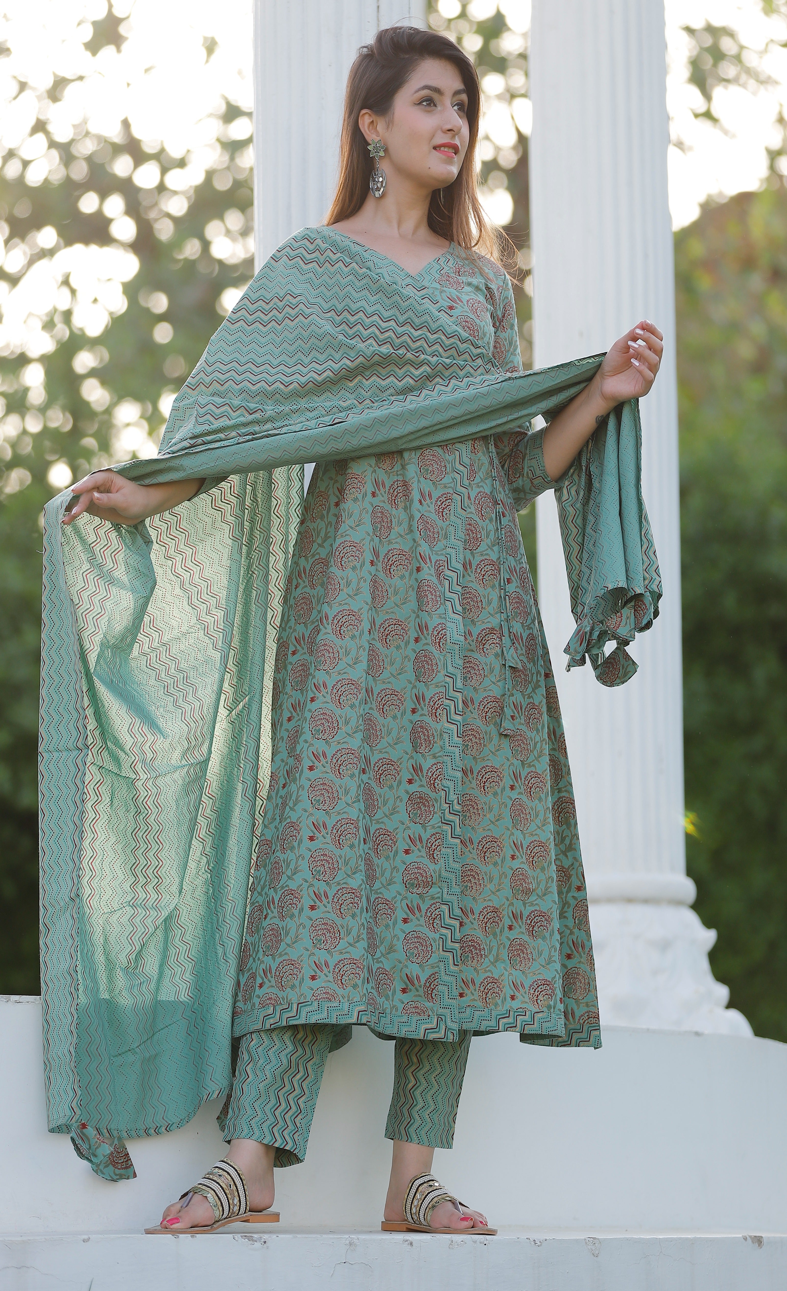 Women's Green Floral Side Tie Kurta Pant Set - Geeta Fashion