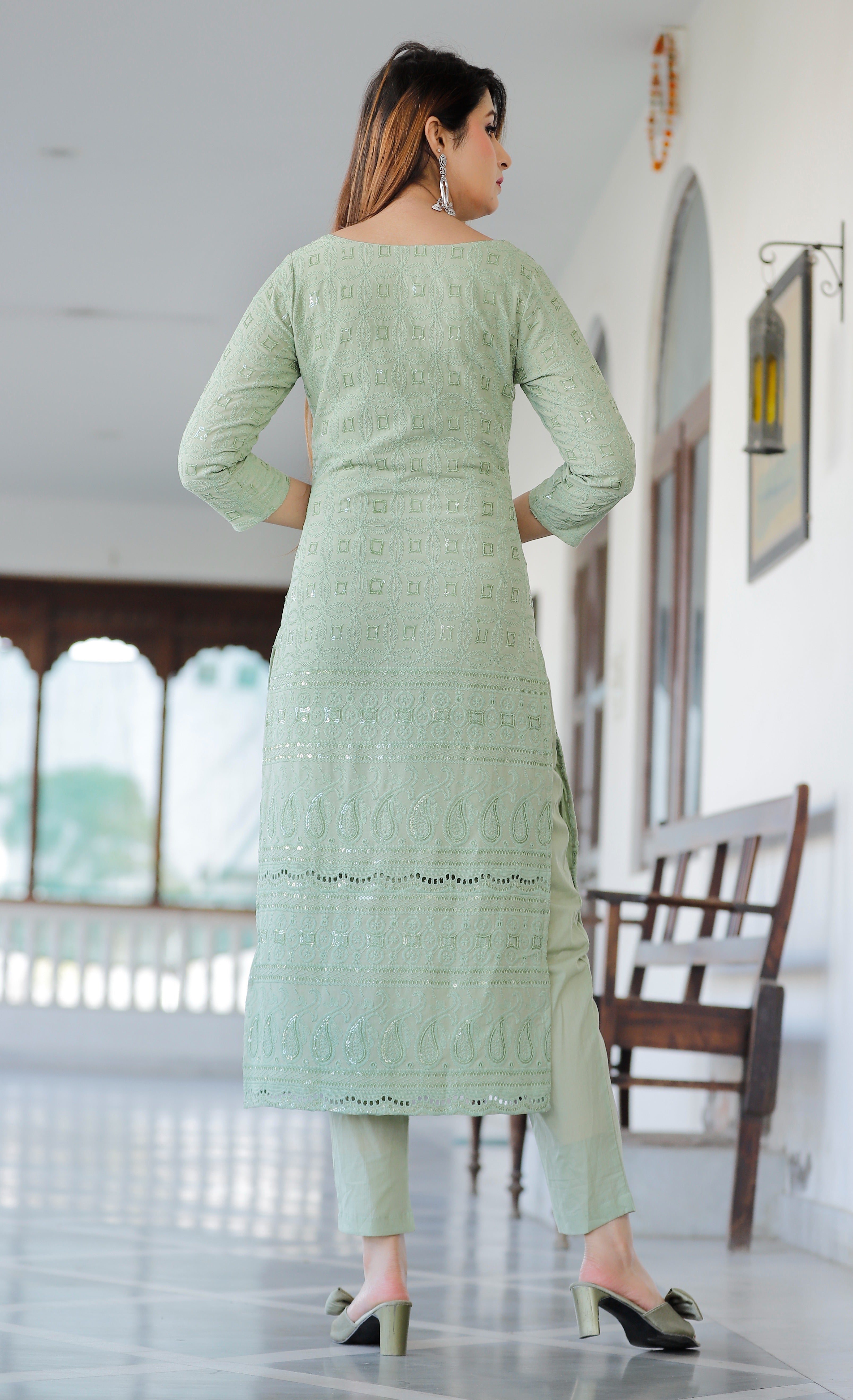 Women's Green Chikankari Kurta Pant Set - Geeta Fashion