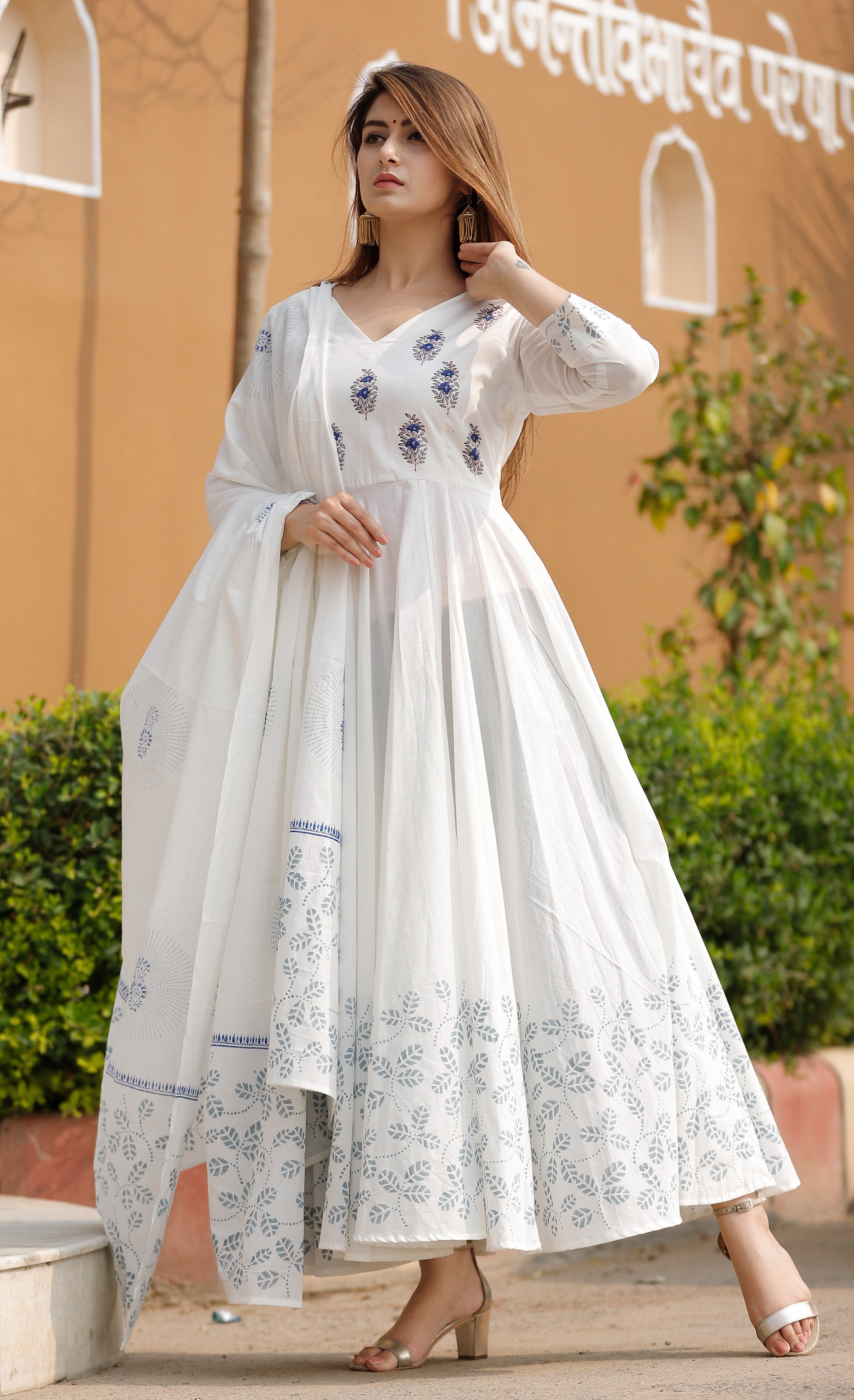 Women's White Block Print Anarkali Set - Geeta Fashion