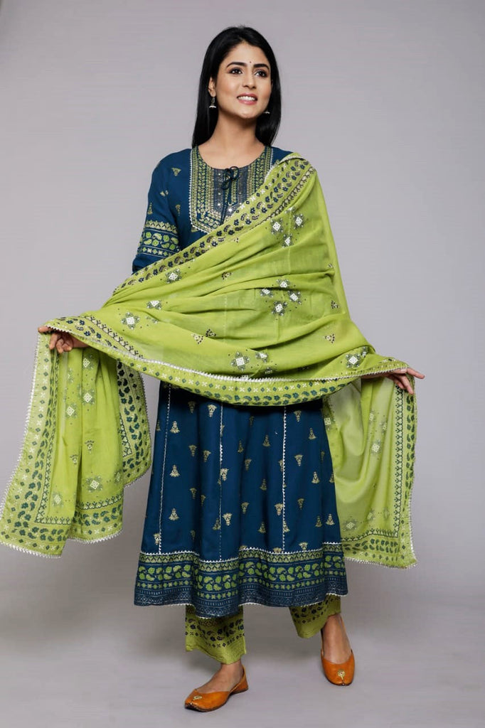 Women's Ethnic Kurta With Pant And Dupatta