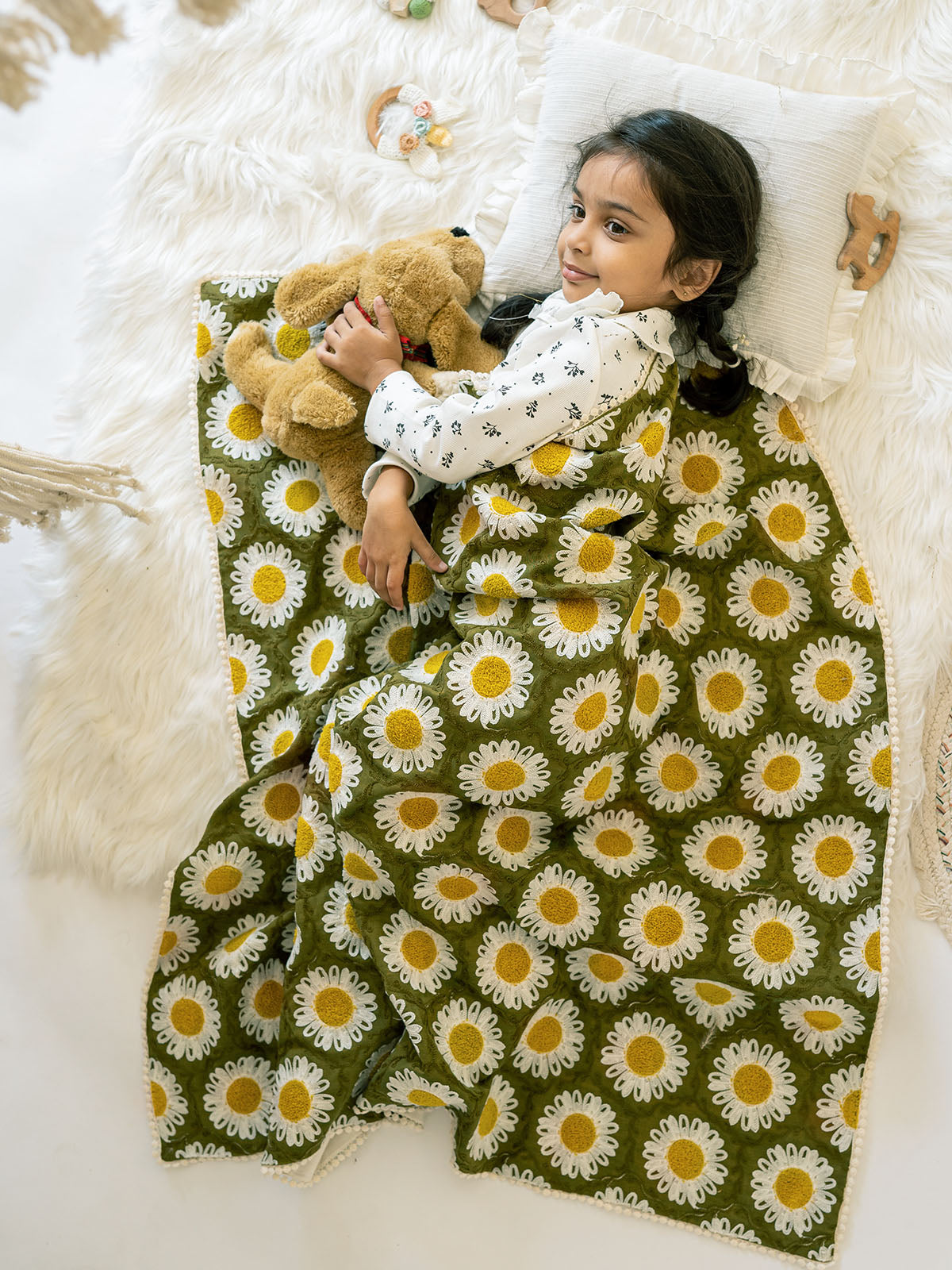 Girl's Green Woollen Sunflower Reversible Baby Kids Blanket - HALEMONS