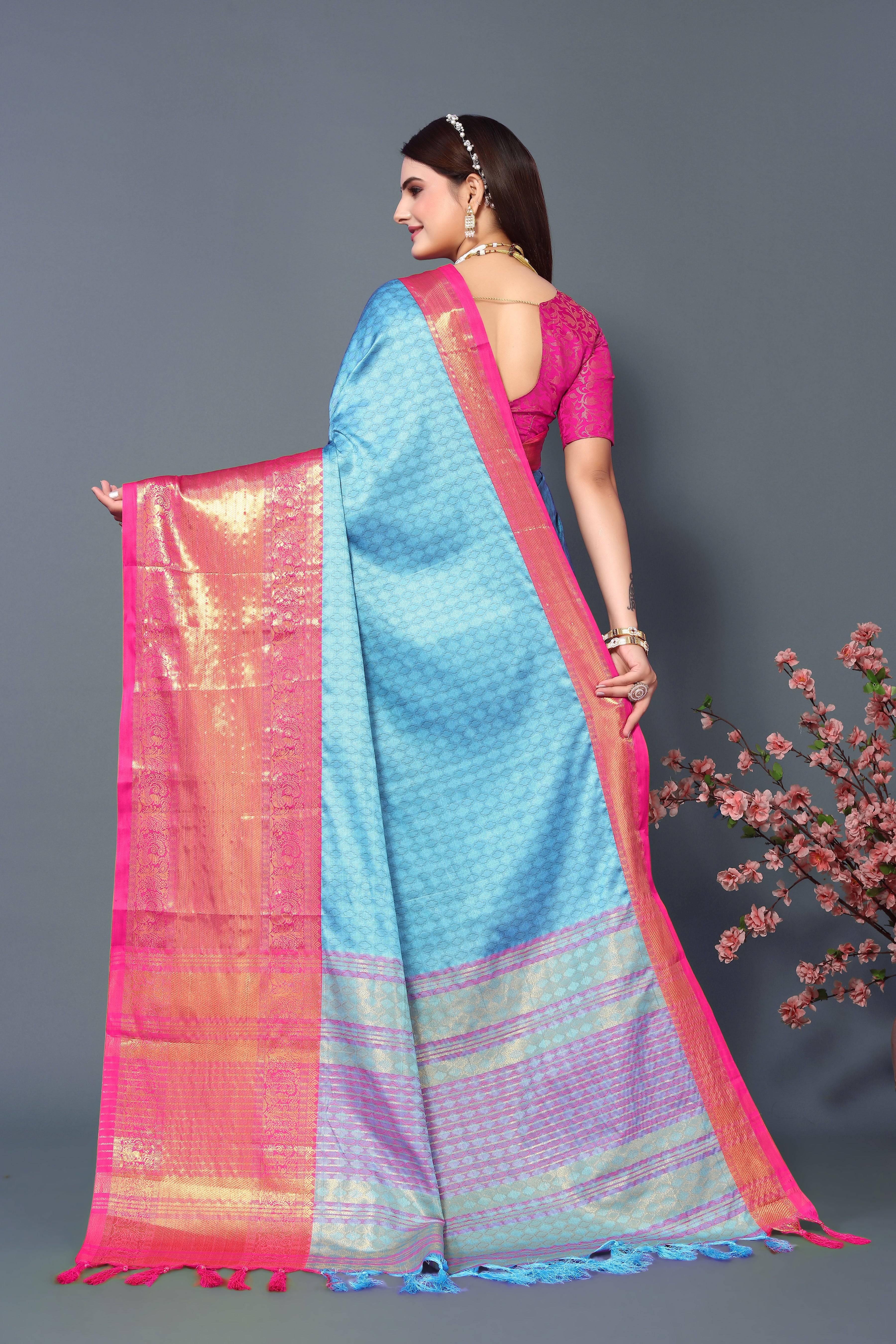 Women's Sky Blue Chavi Silk Saree - Dwija Fashion