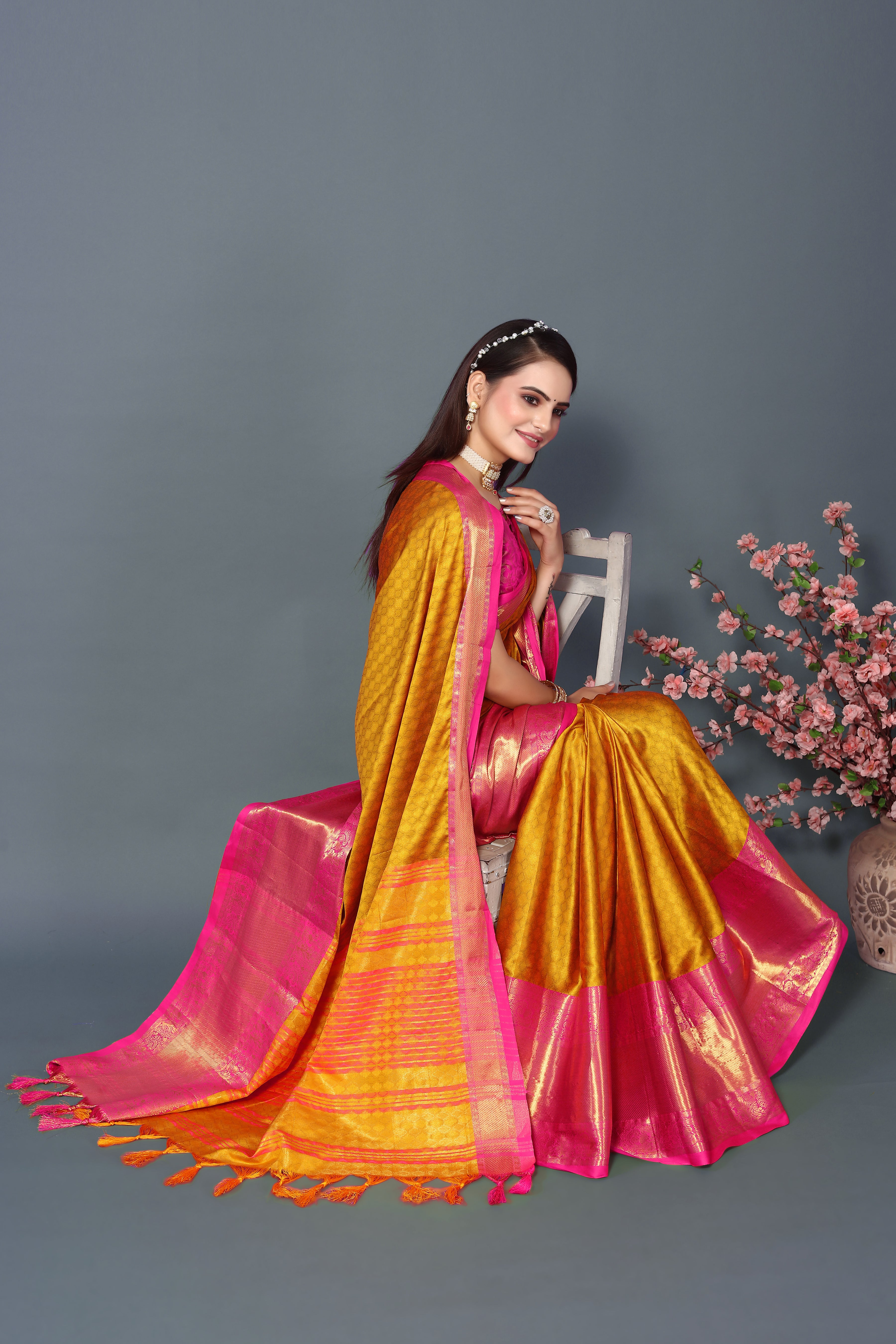 Women's Yellow Chavi Silk Saree - Dwija Fashion