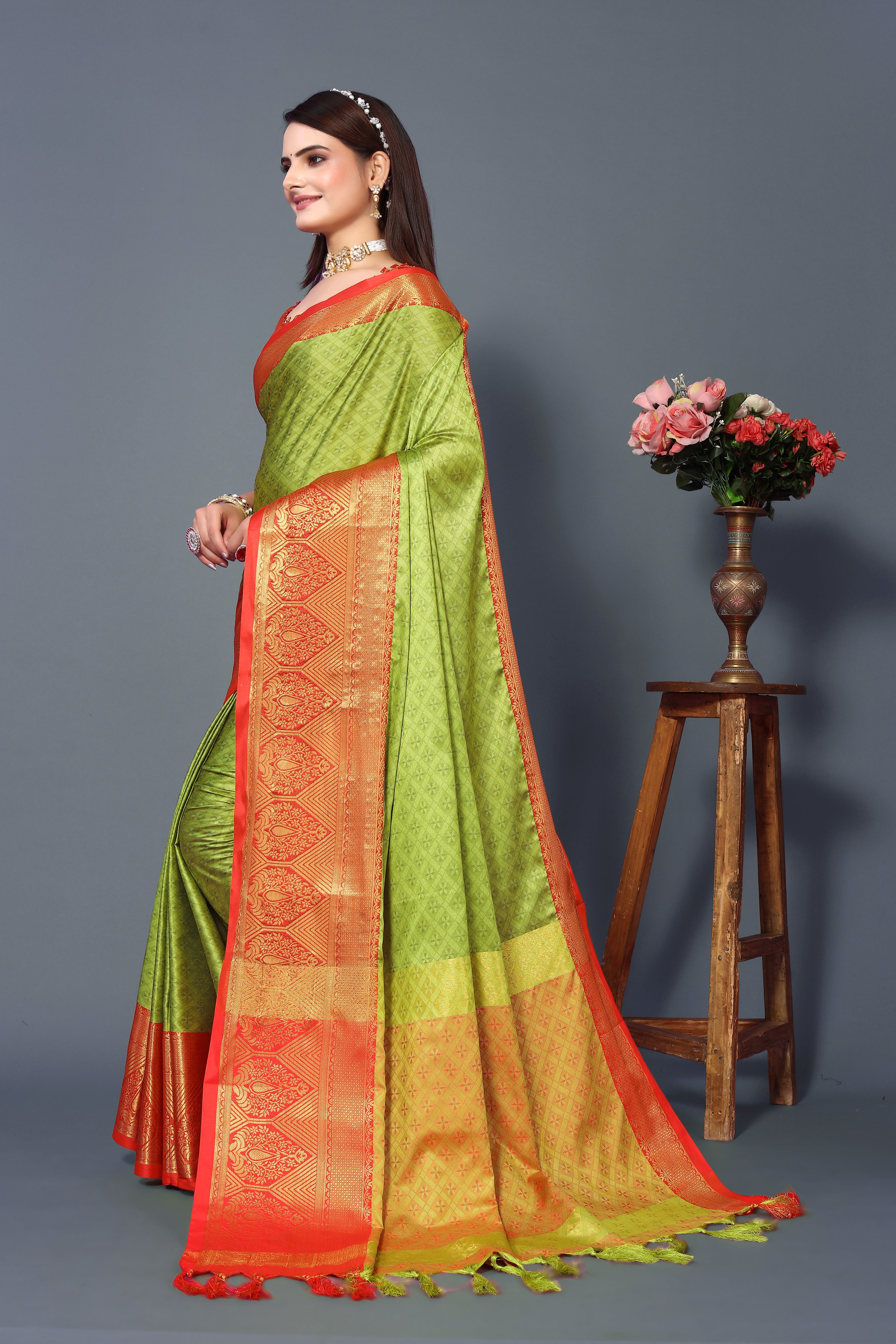 Women's Pear Smiya Silk Saree - Dwija Fashion