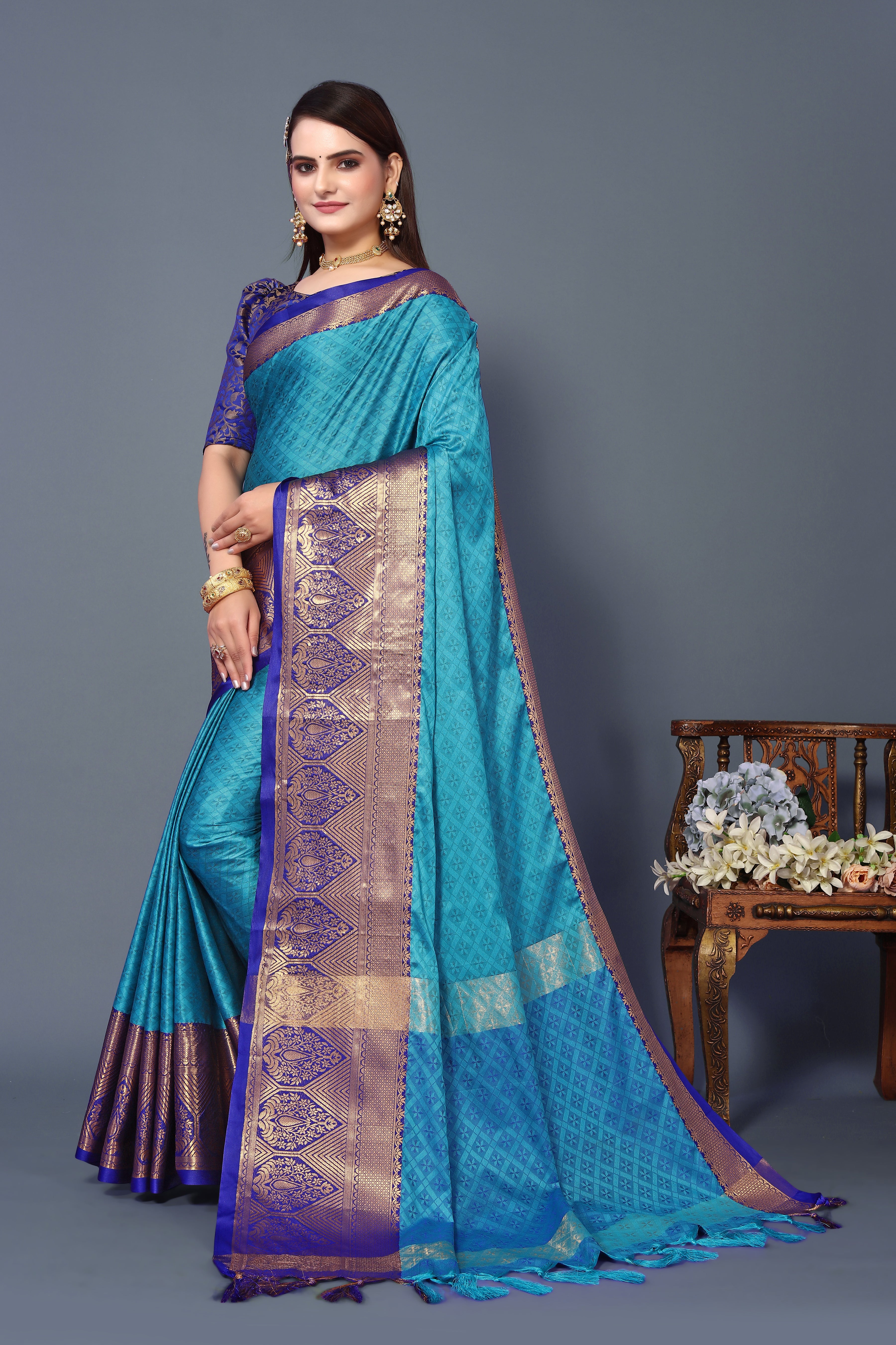 Women's Sky Blue Smiya Silk Saree - Dwija Fashion