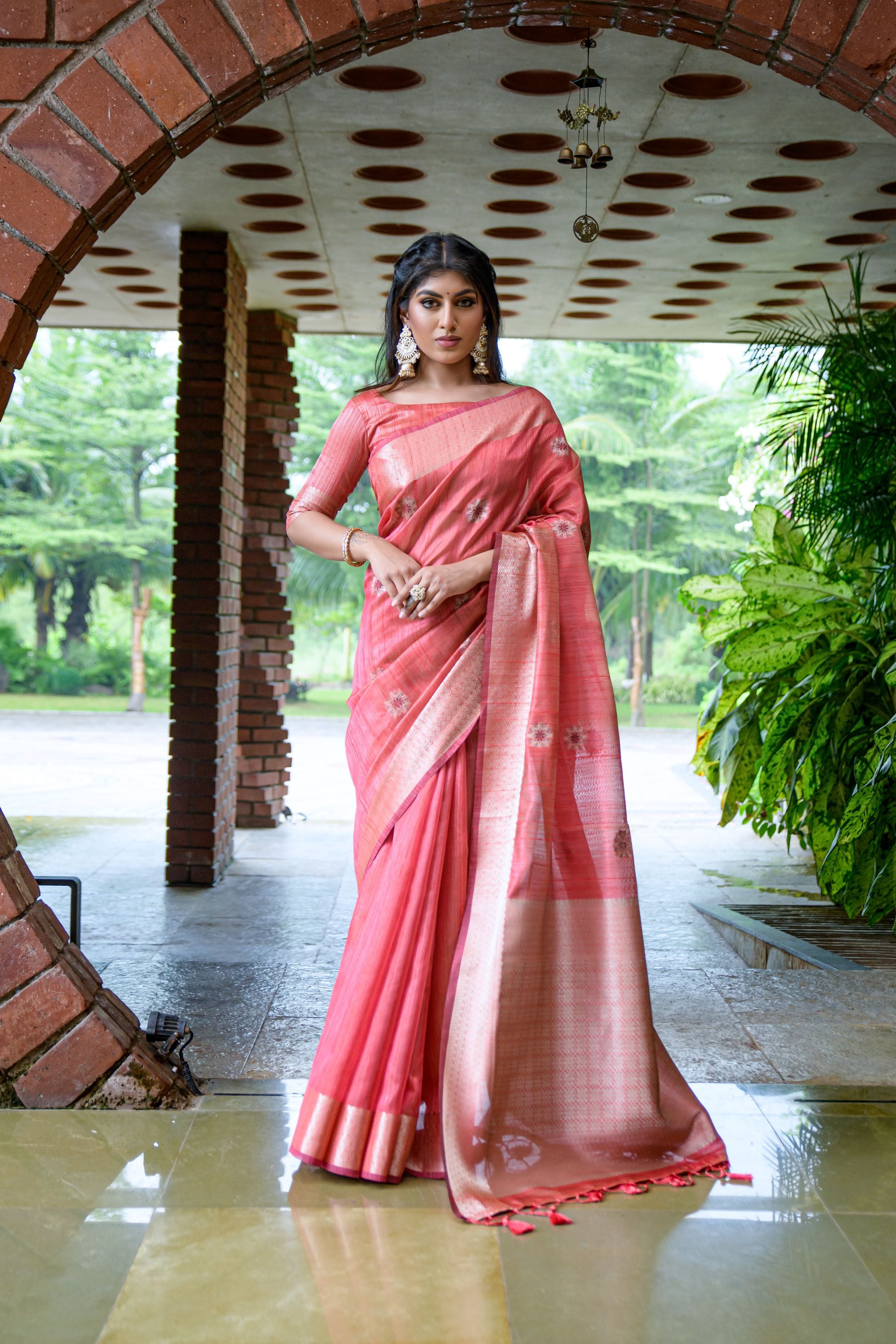 Women's Pink Woven South Silk Saree With Tassels - Vishnu Weaves