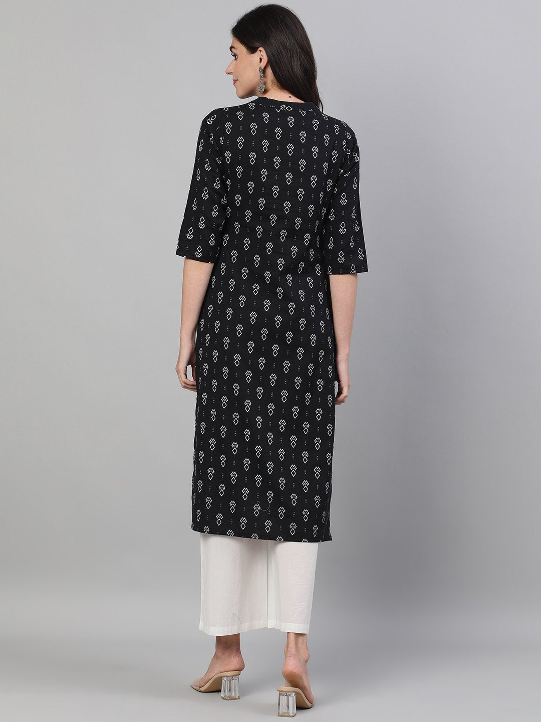 Women's Black Calf Length Three-Quarter Sleeves Straight Geometric Printed Cotton Kurta With Pockets And Face Mask - Nayo Clothing