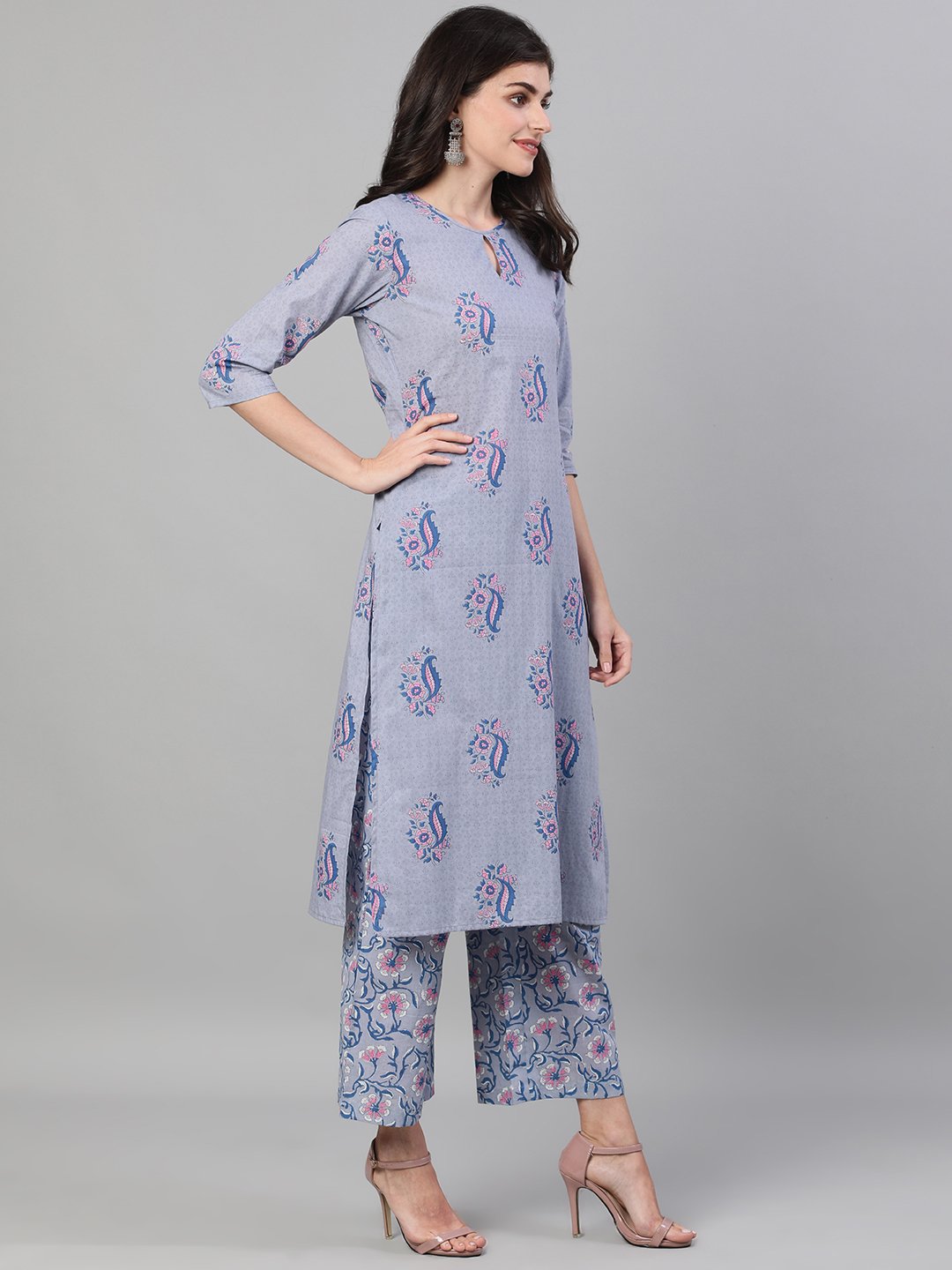 Women's Grey Three-Quarter Sleeves Straight Kurta With Palazzo And Dupatta With Pockets And Face Mask - Nayo Clothing