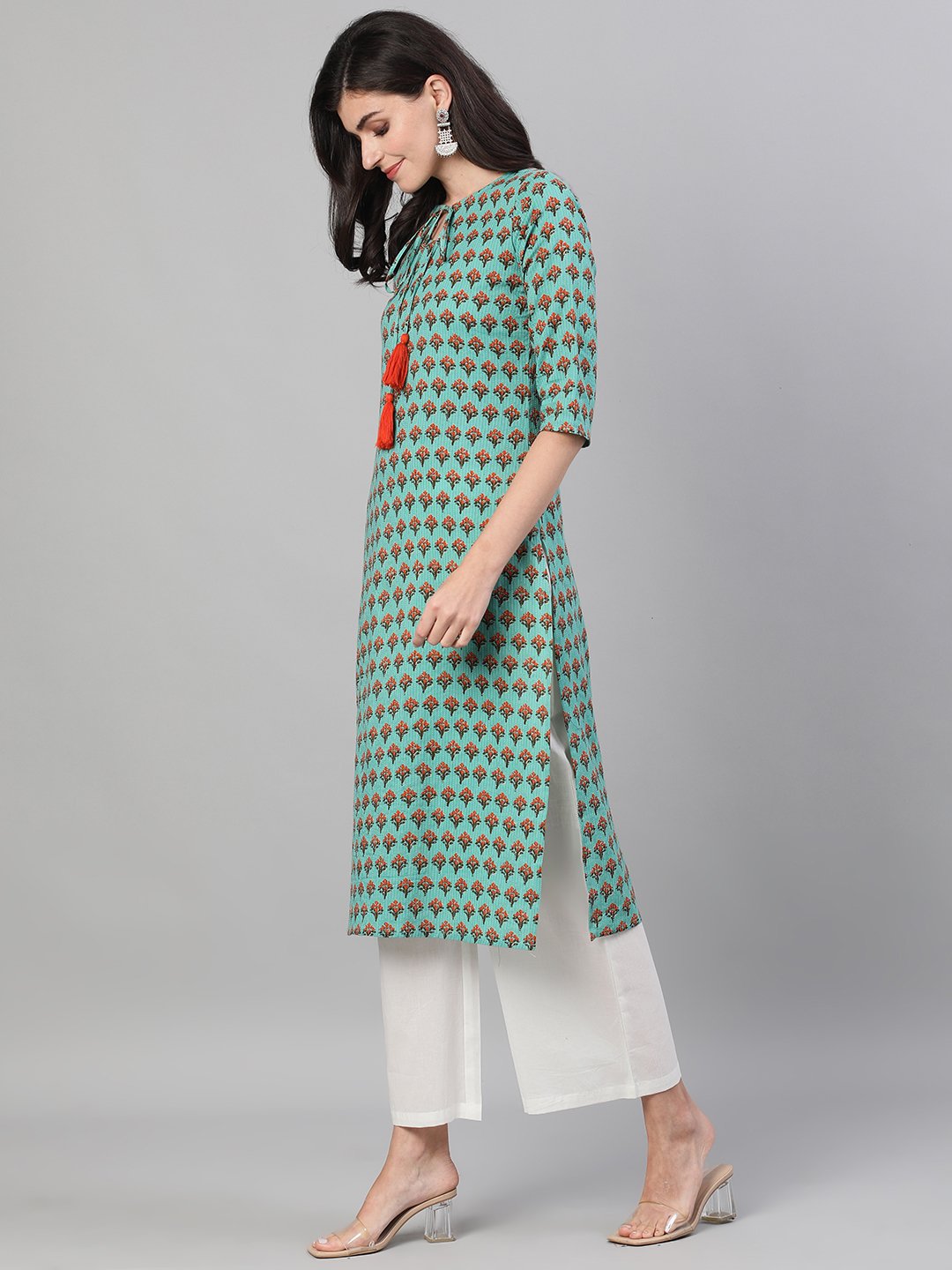 Women's Green Calf Length Three-Quarter Sleeves Straight Floral Printed Cotton Kurta With Pockets - Nayo Clothing