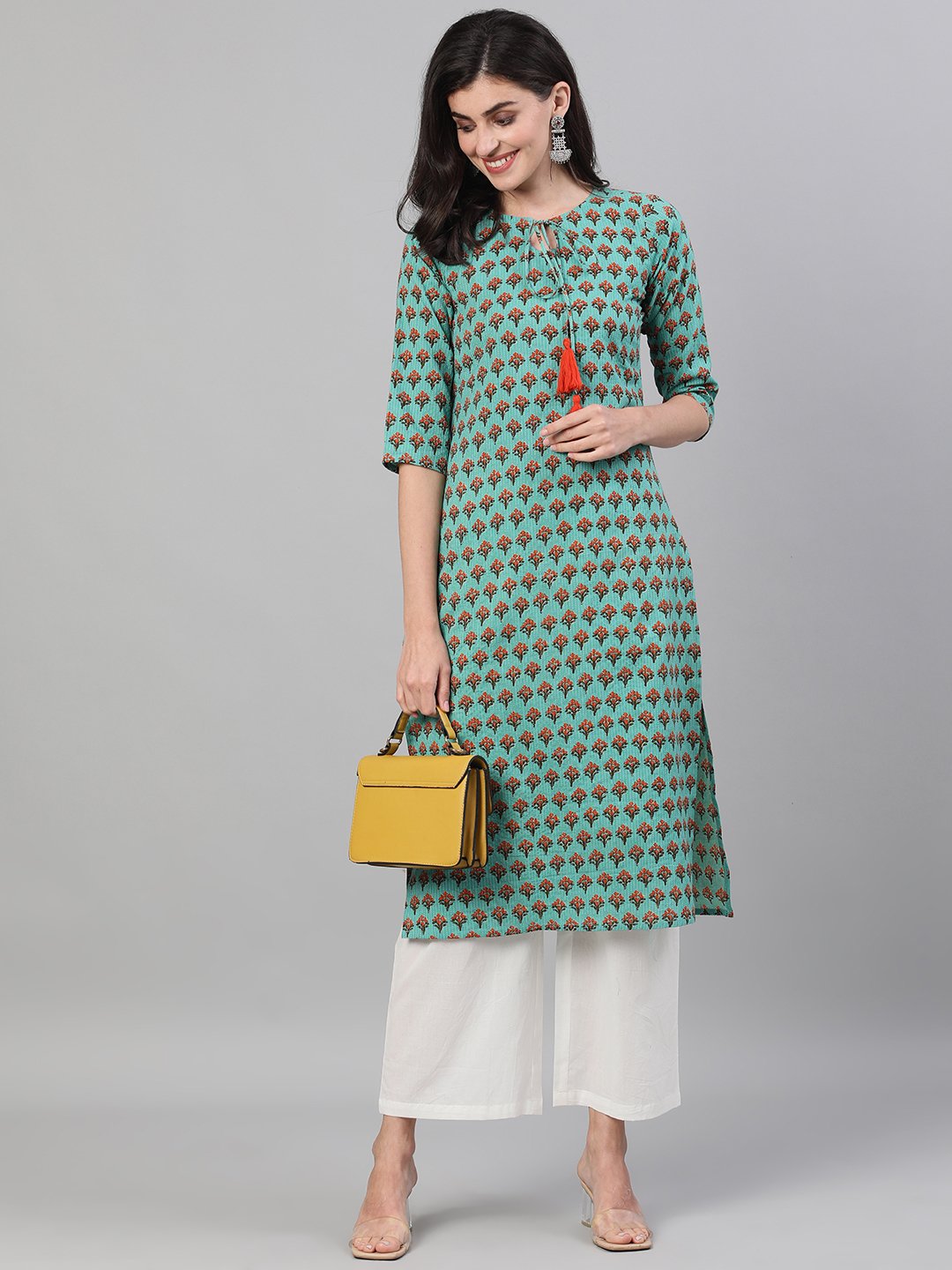 Women's Green Calf Length Three-Quarter Sleeves Straight Floral Printed Cotton Kurta With Pockets - Nayo Clothing