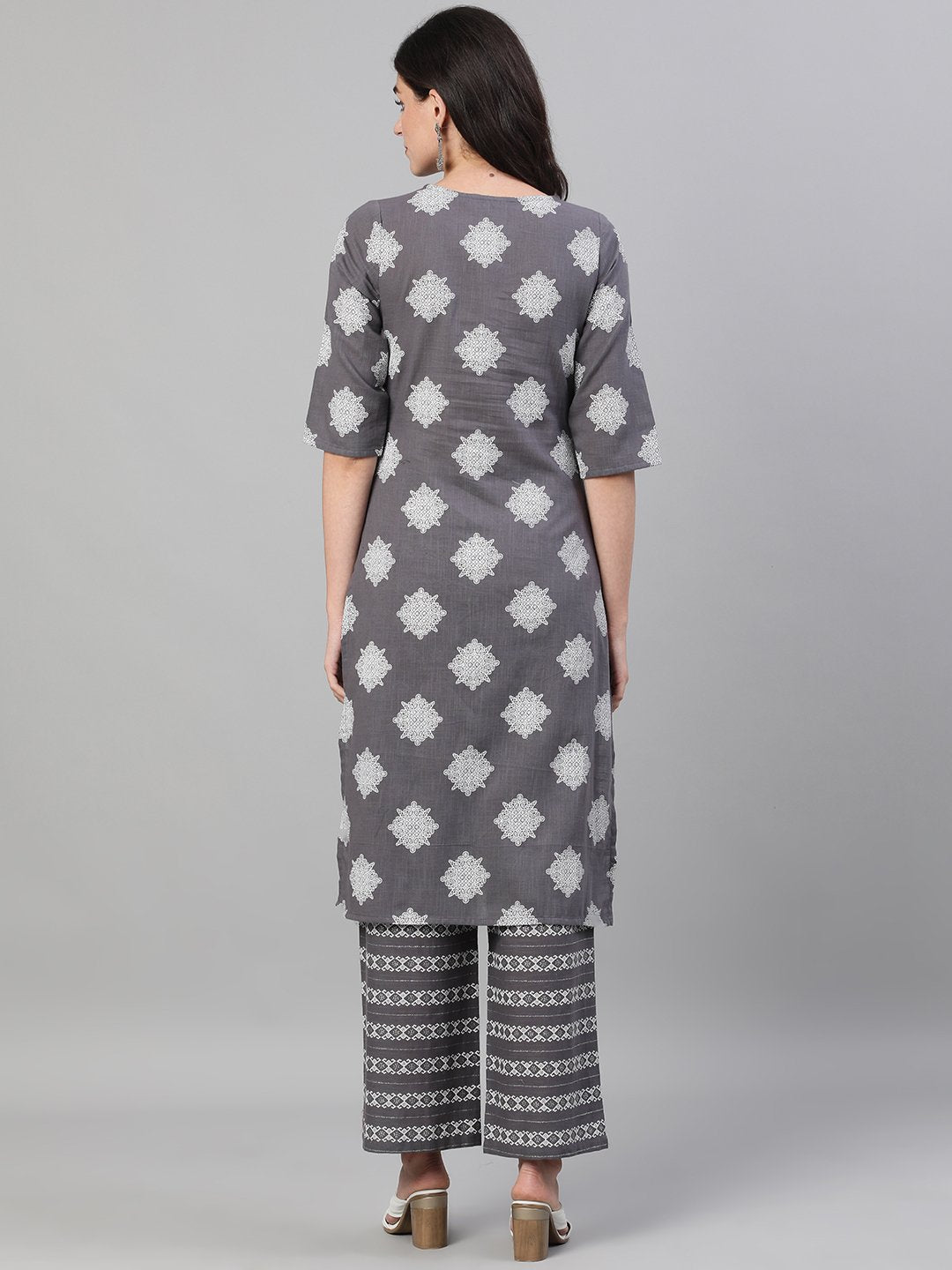Women's Steel Grey Three-Quarter Sleeves Printed Kurta-Palazzo With Pockets And Face Mask - Nayo Clothing