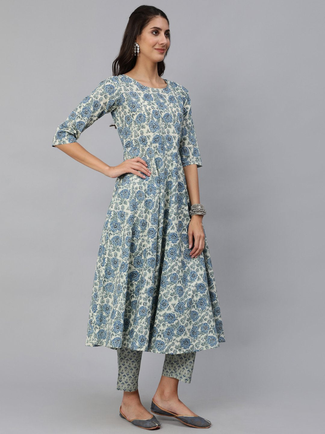 Women's Blue & Cream Floral Printed Kurta Set With Trouser & Dupatta - Nayo Clothing