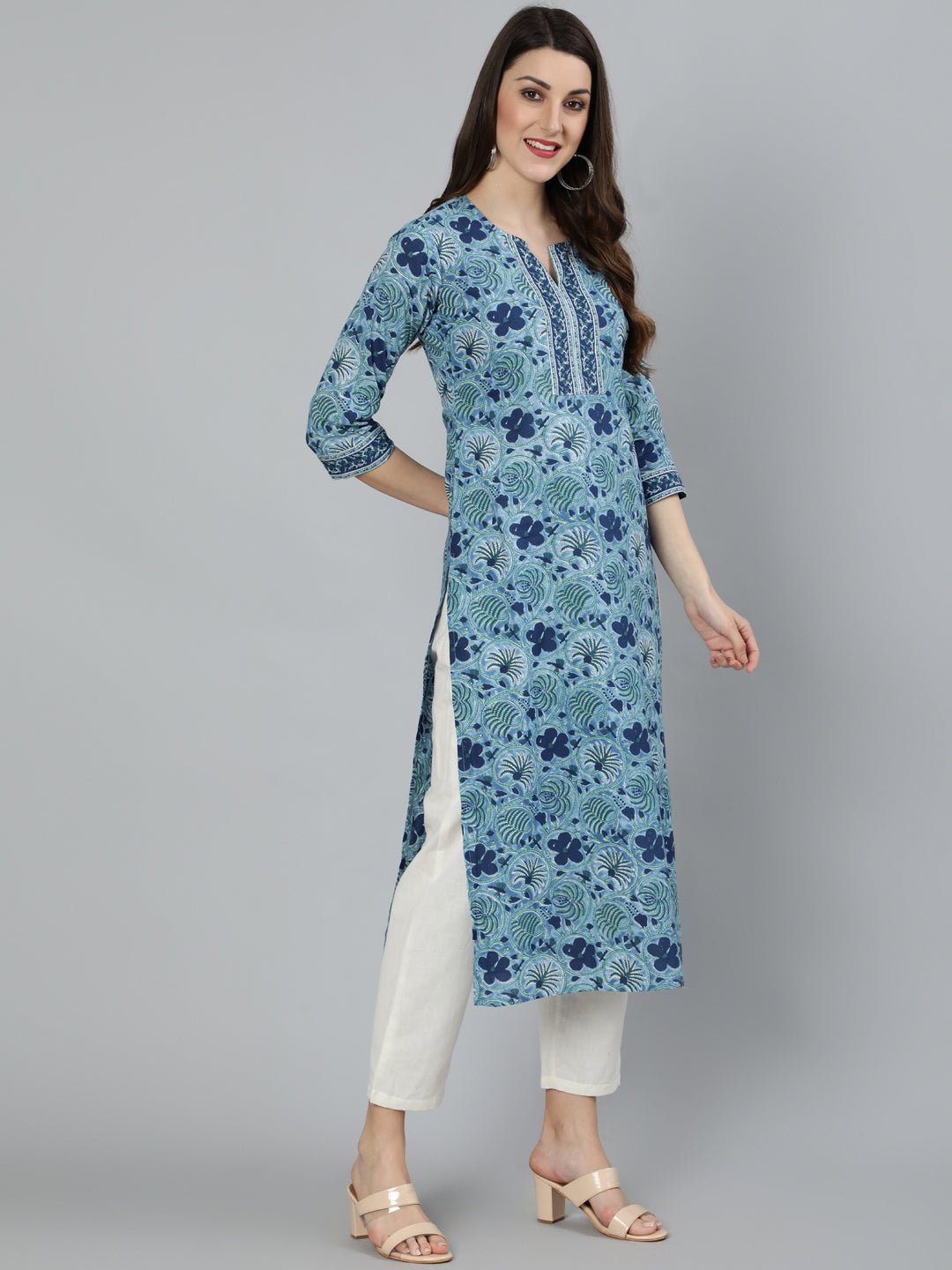 Women's Blue Floral Printed Straight Kurta With Three Quarter Sleeves - Nayo Clothing
