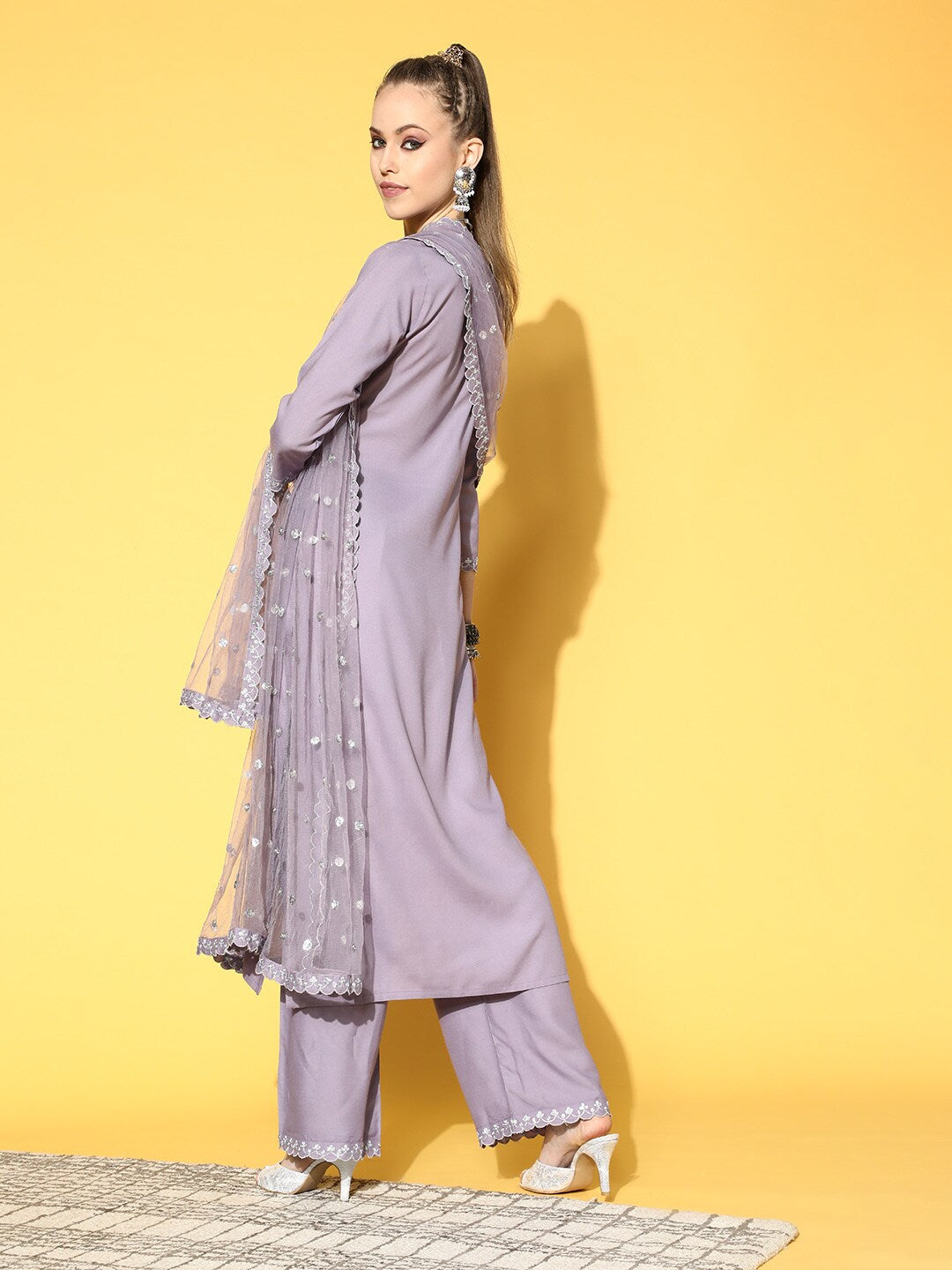 Women's Lavender Embroidered Straight Kurta With Plazo & Dupatta - Nayo Clothing