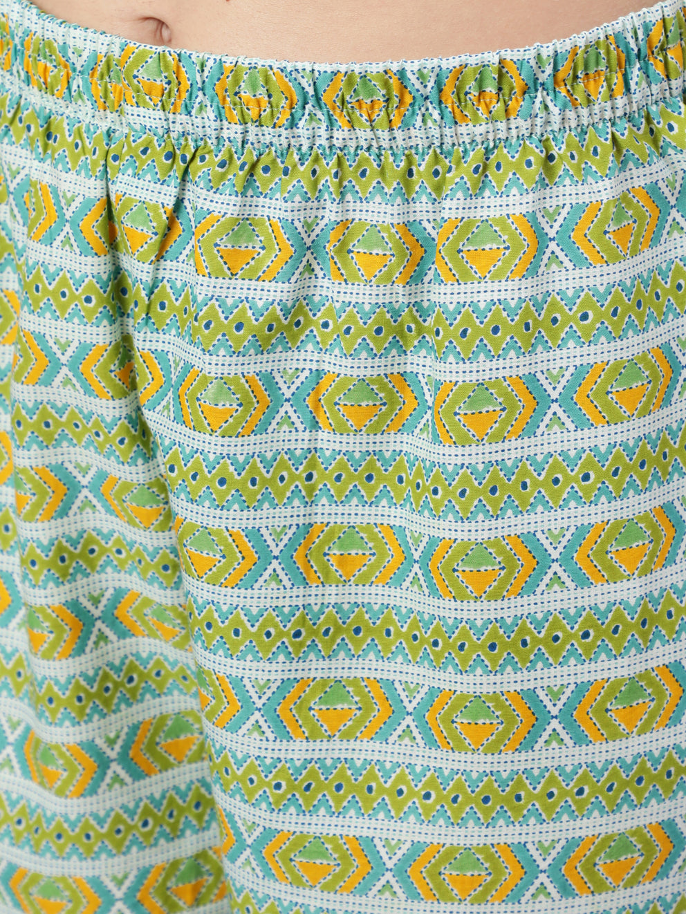 Women's Green Ethnic Printed Straight Kurta With Trouser - Nayo Clothing